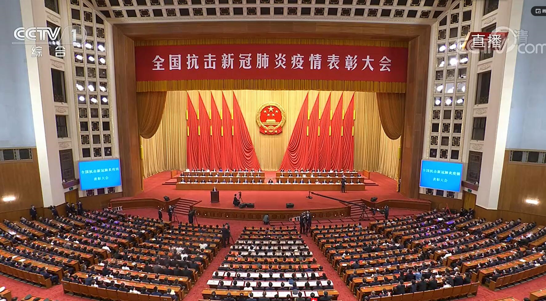 午夜无码伦费影视在线观看果冻