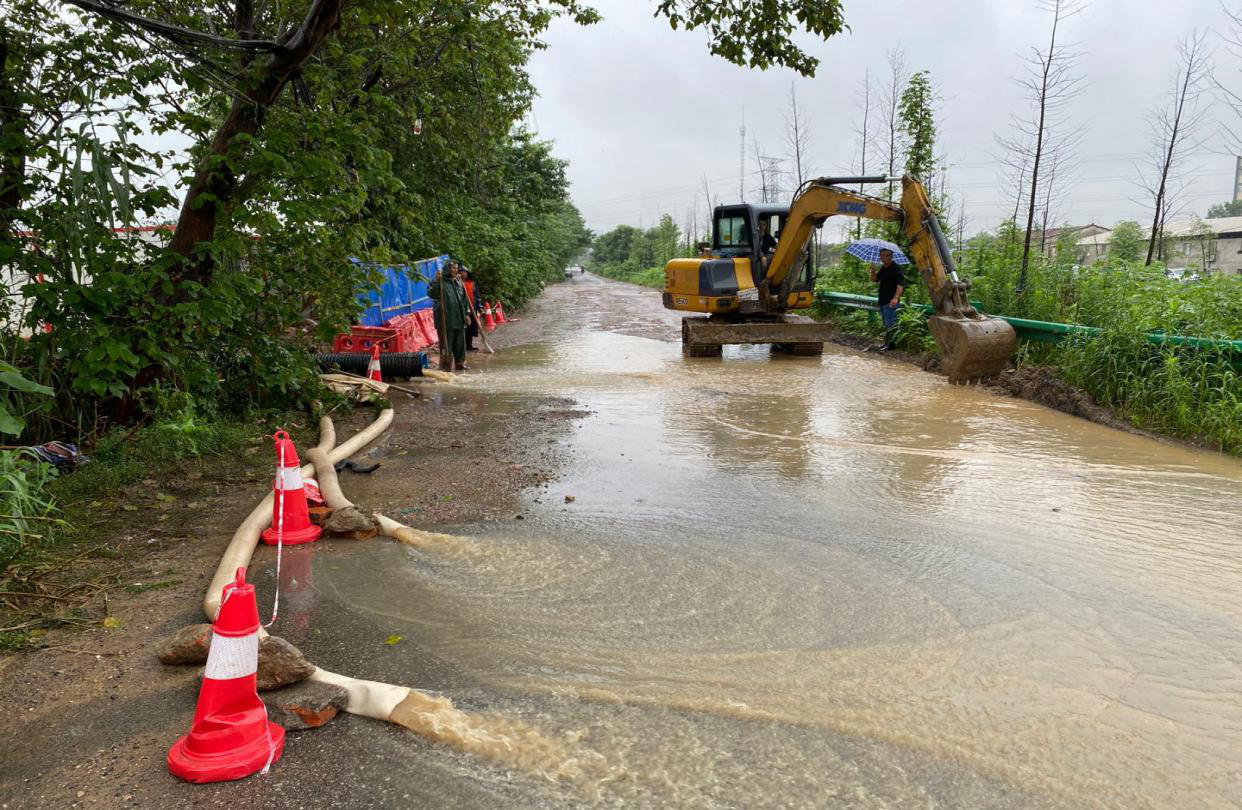 午夜无码伦费影视在线观看果冻