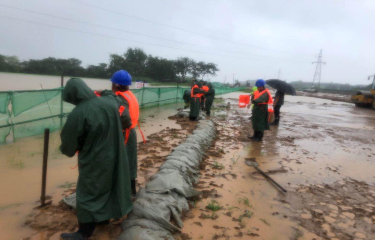 午夜无码伦费影视在线观看果冻