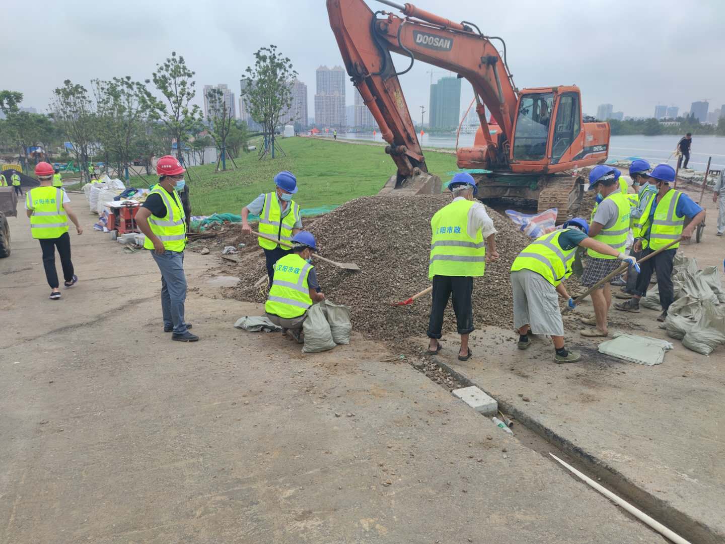 午夜无码伦费影视在线观看果冻