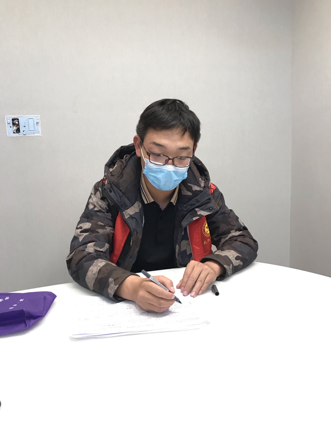 午夜无码伦费影视在线观看果冻