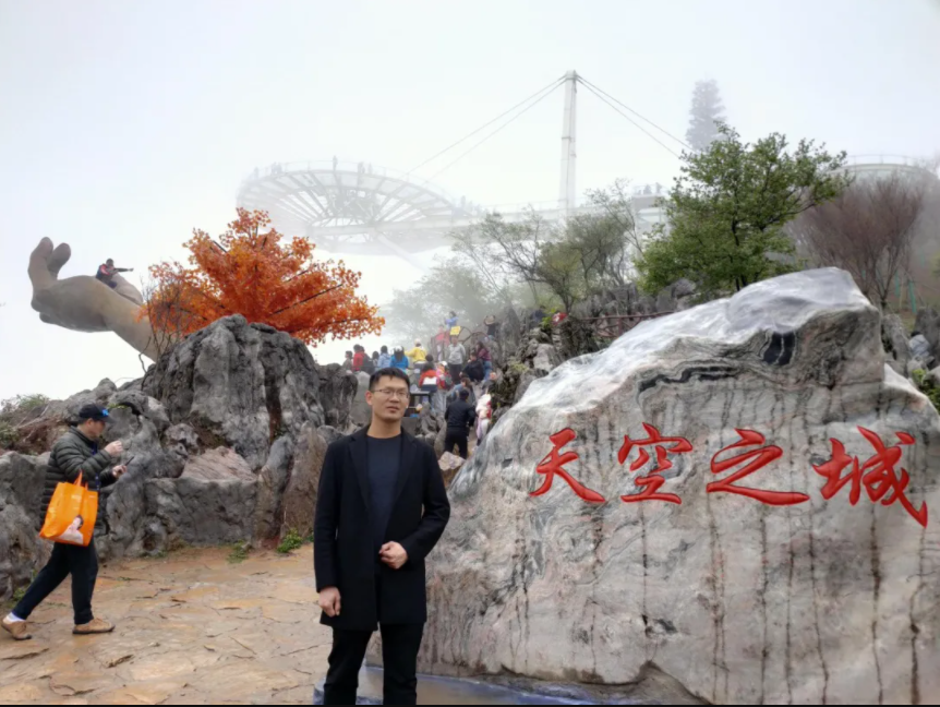 午夜无码伦费影视在线观看果冻