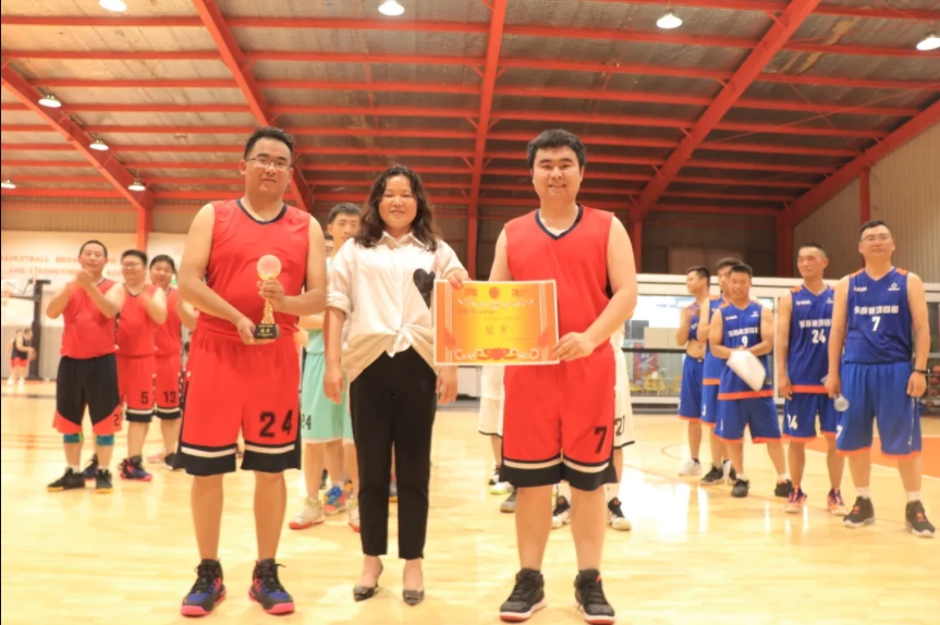 午夜无码伦费影视在线观看果冻