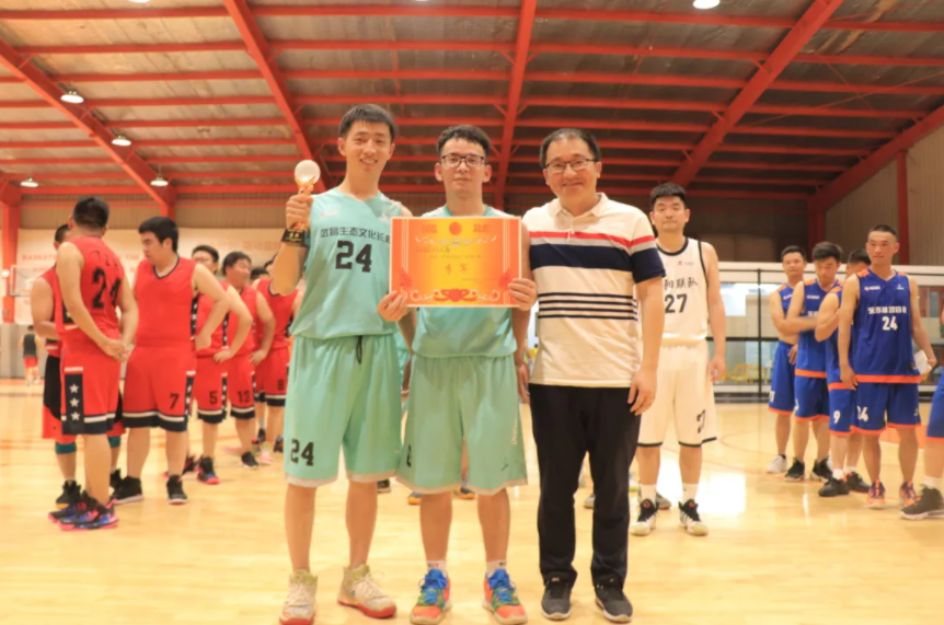 午夜无码伦费影视在线观看果冻