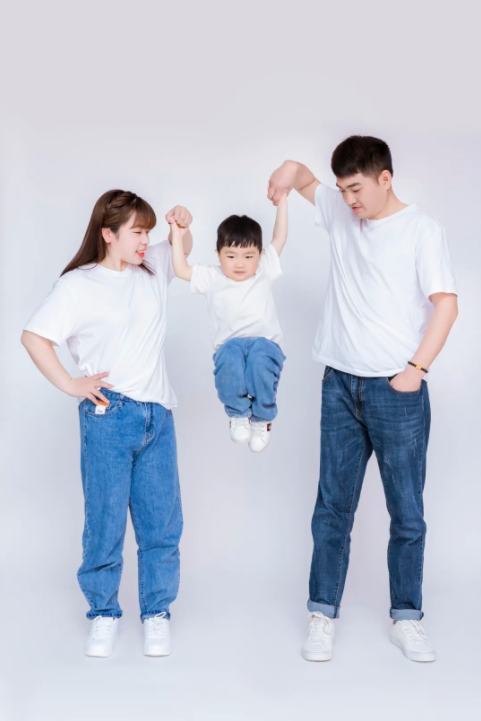 午夜无码伦费影视在线观看果冻