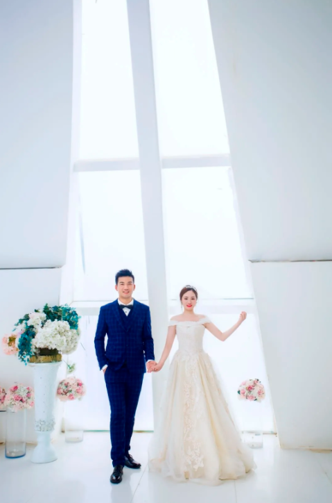 午夜无码伦费影视在线观看果冻