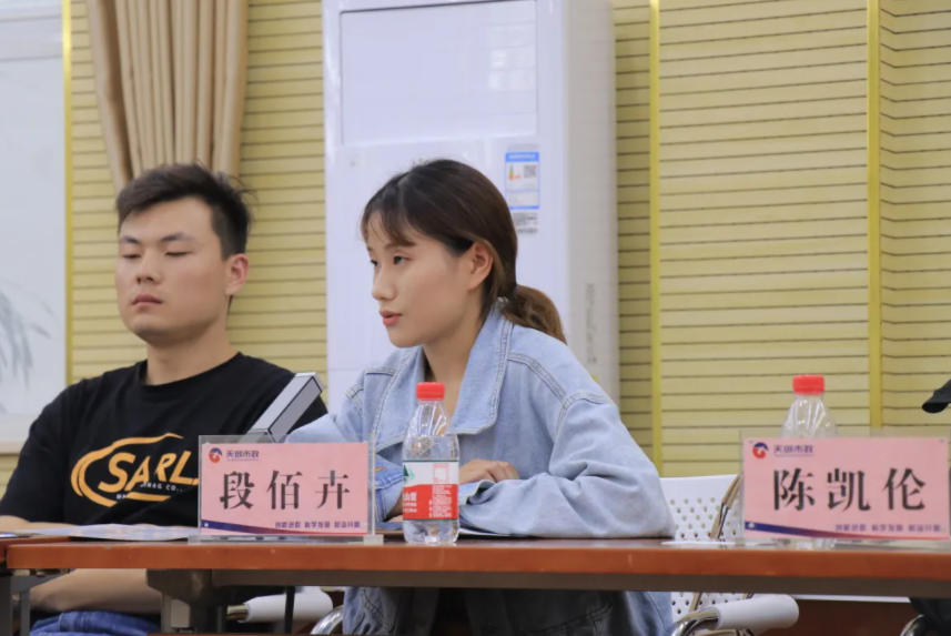 午夜无码伦费影视在线观看果冻