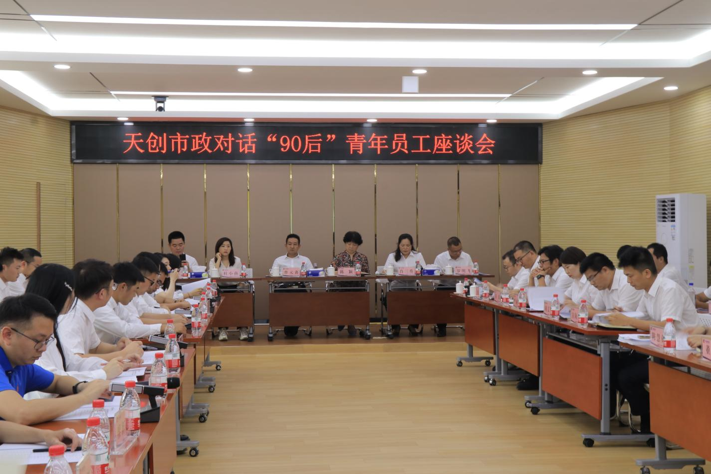 午夜无码伦费影视在线观看果冻