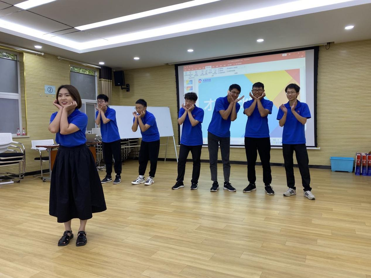 午夜无码伦费影视在线观看果冻