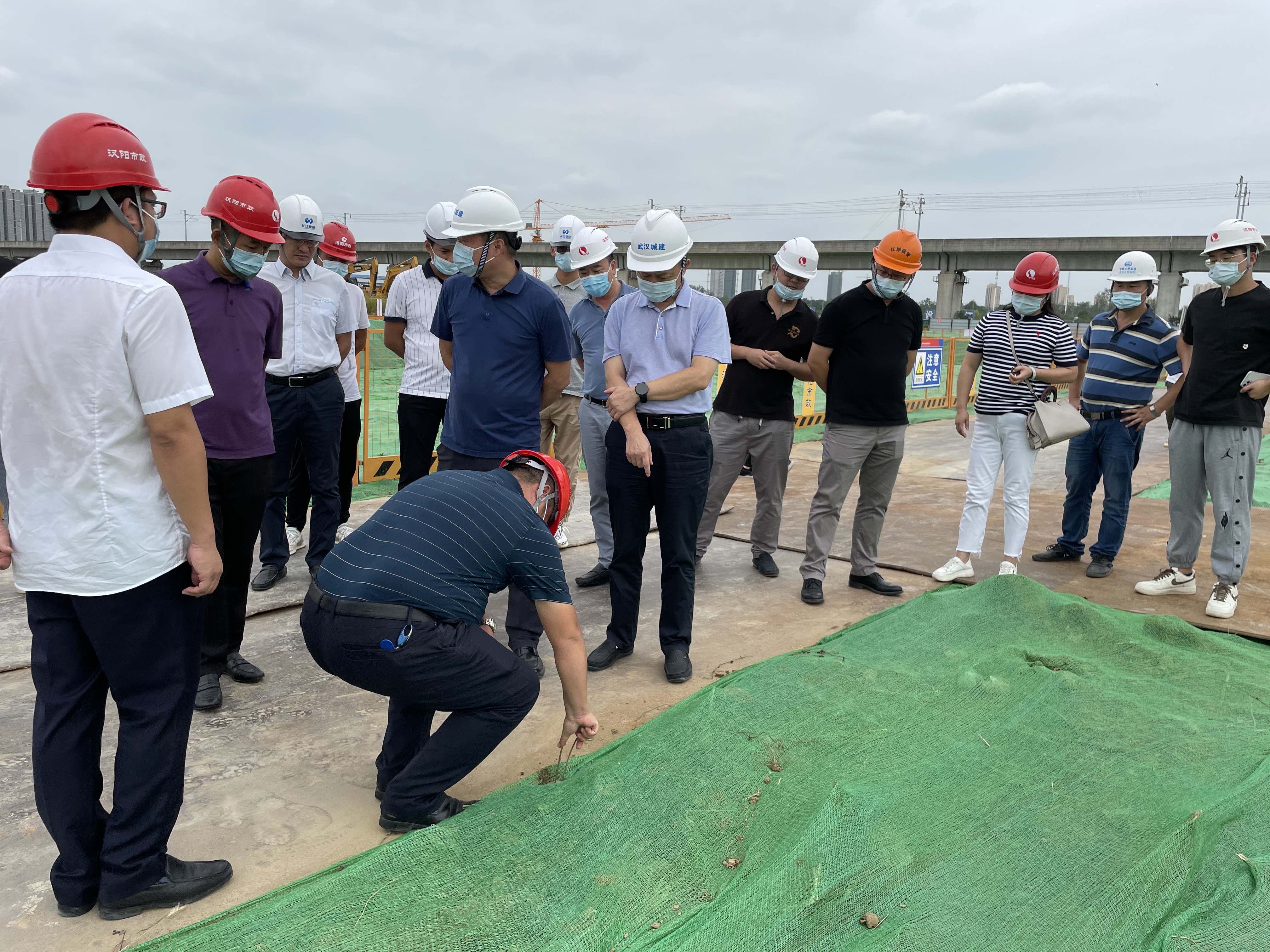 午夜无码伦费影视在线观看果冻