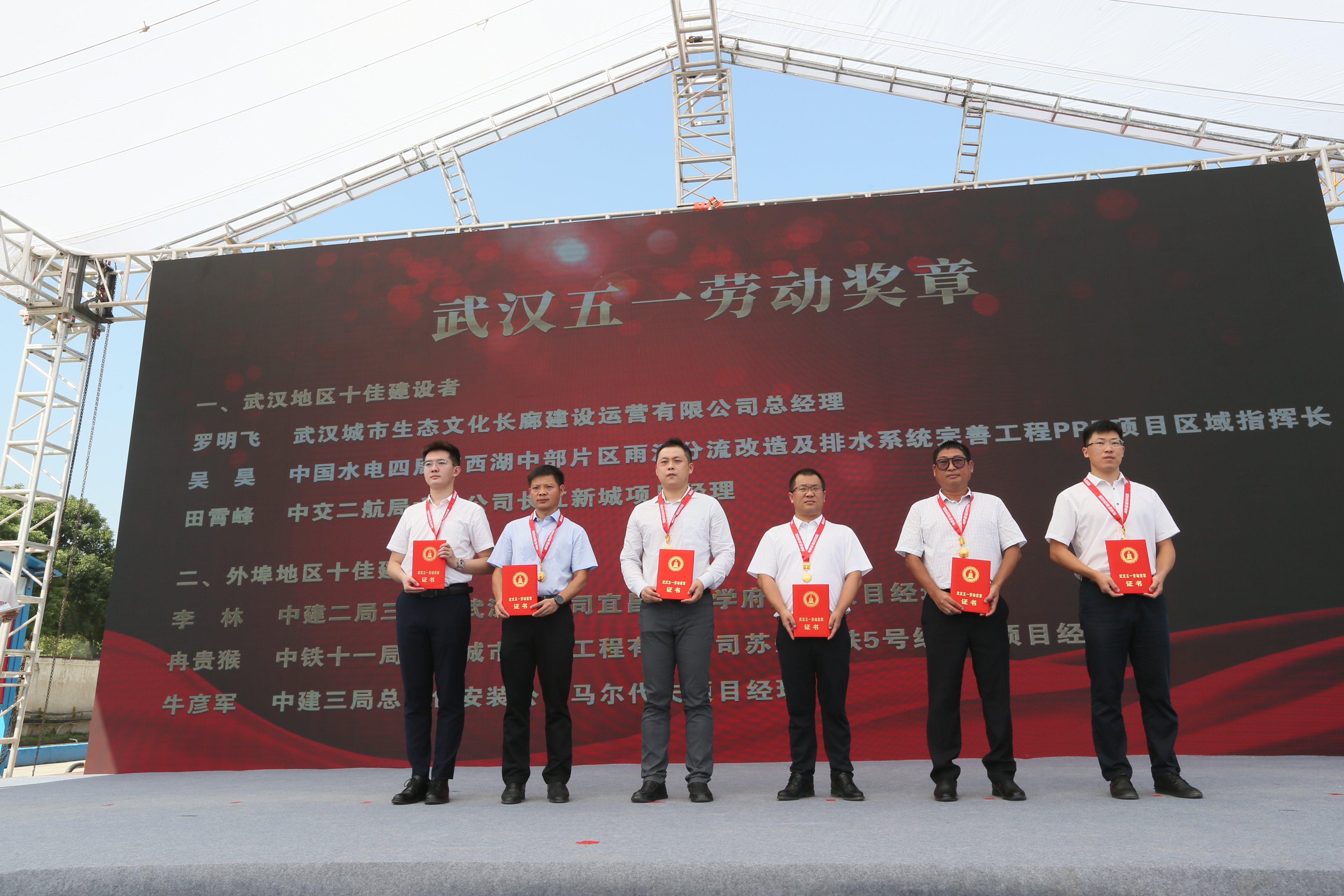 午夜无码伦费影视在线观看果冻