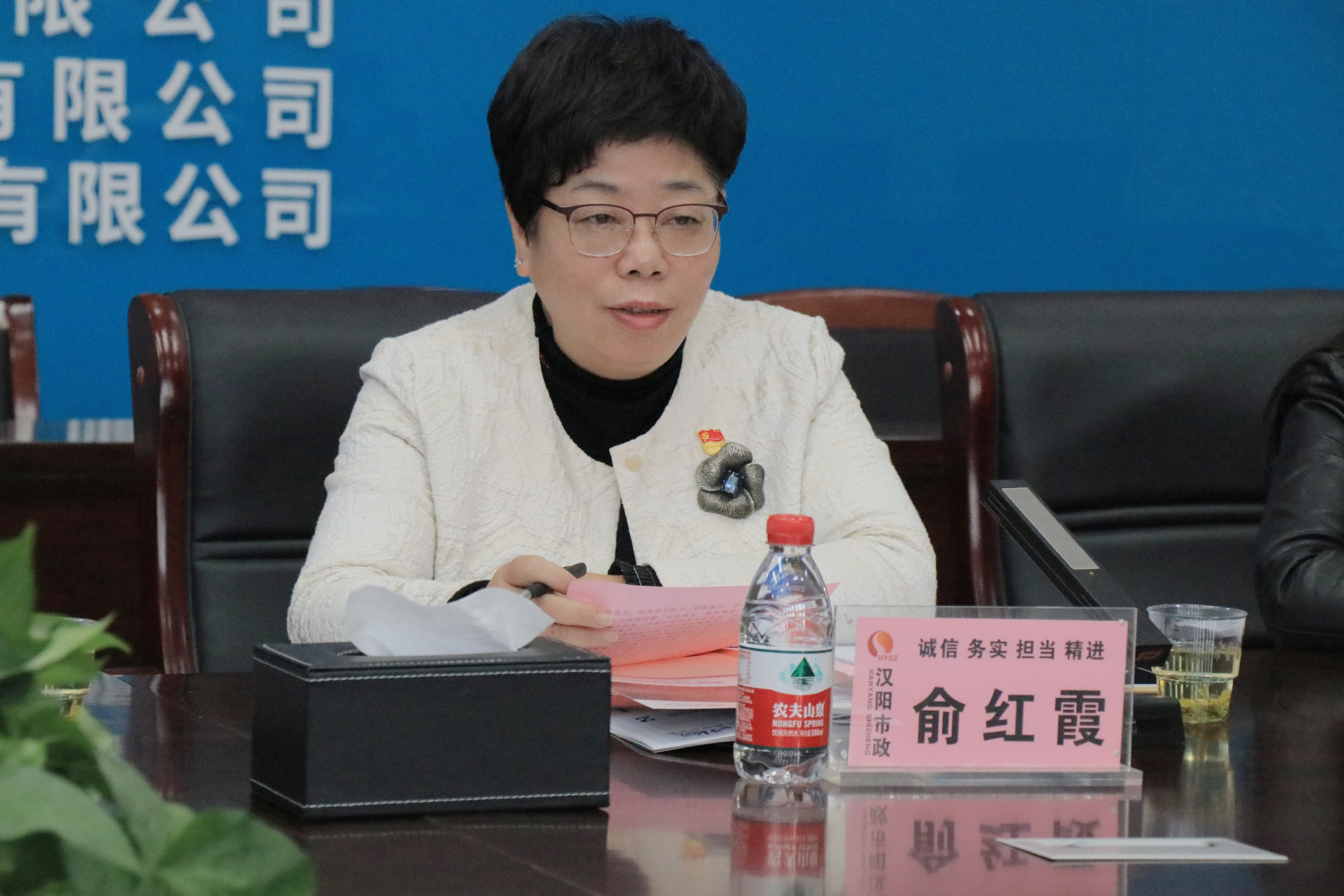 午夜无码伦费影视在线观看果冻