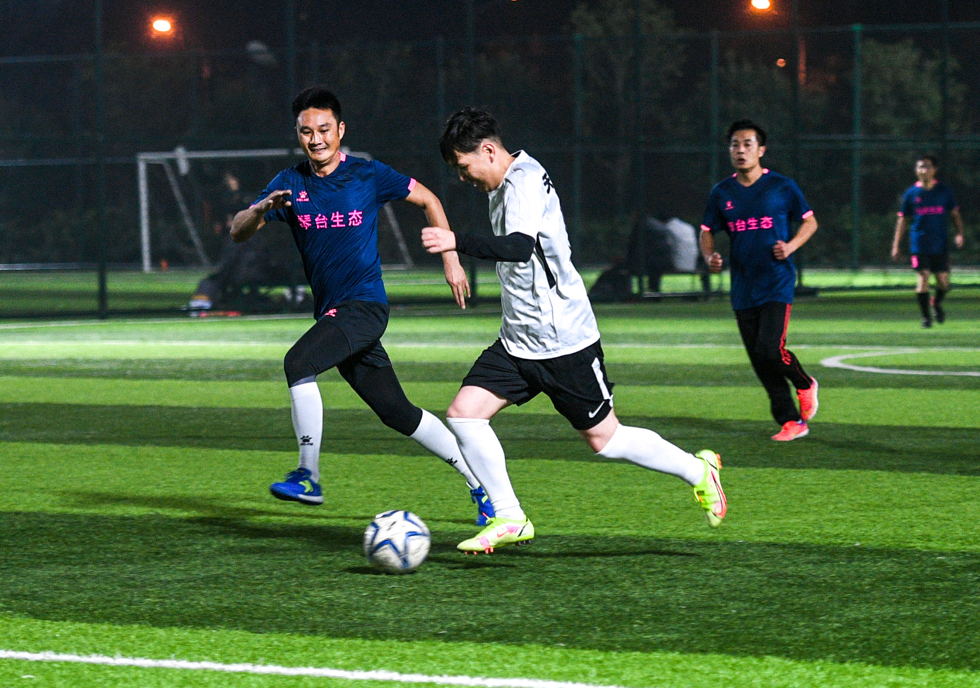 午夜无码伦费影视在线观看果冻