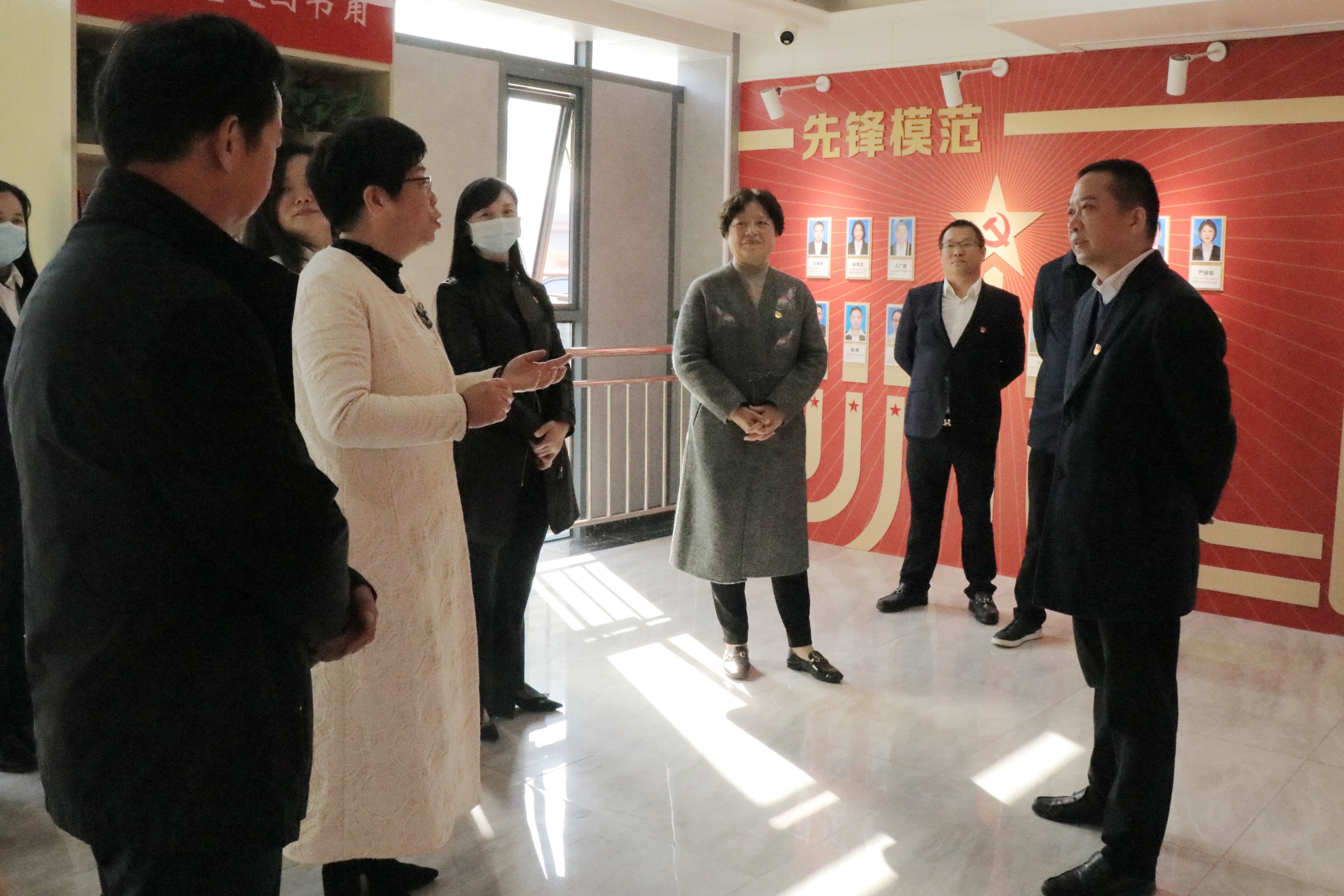 午夜无码伦费影视在线观看果冻