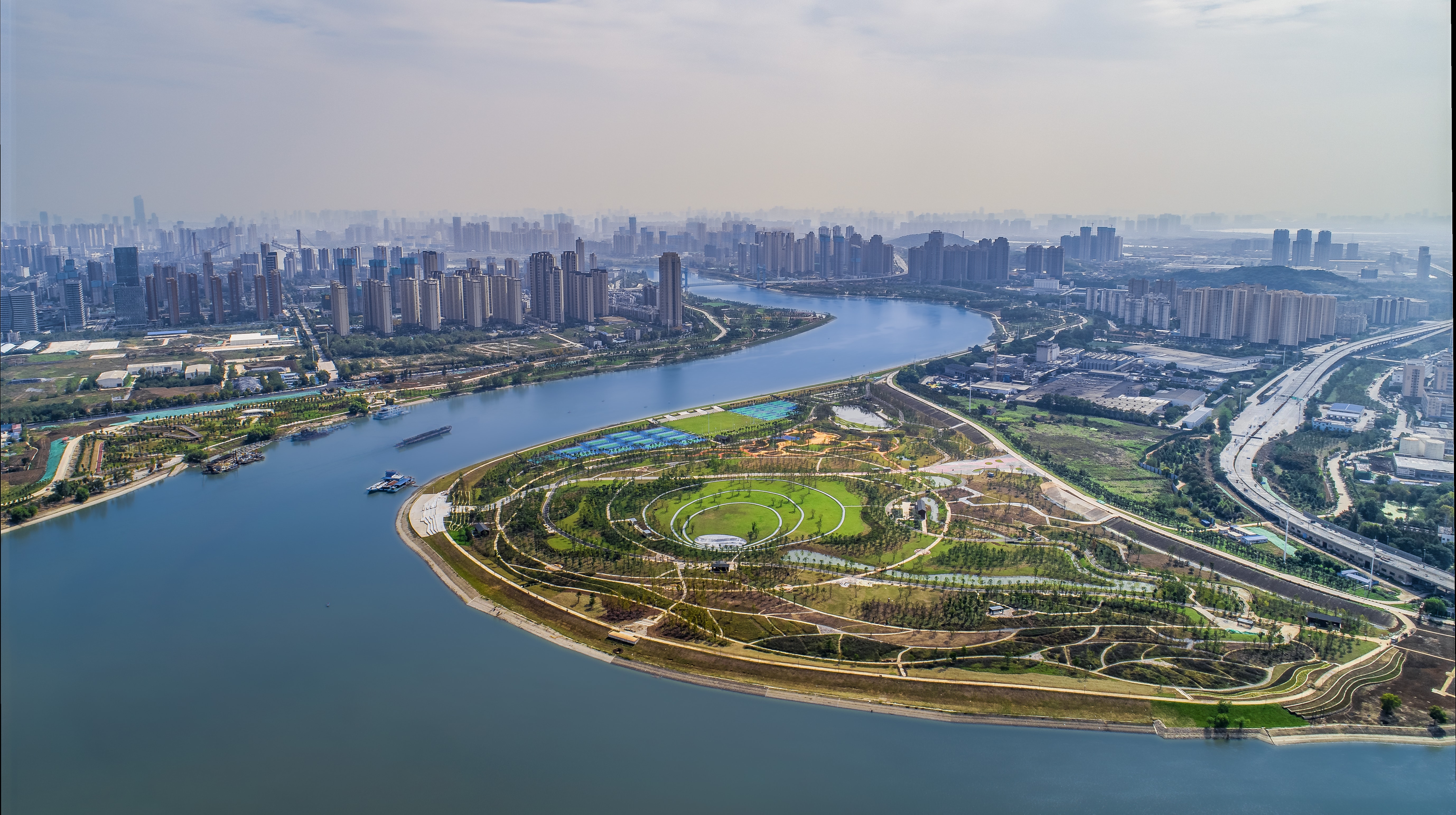 午夜无码伦费影视在线观看果冻