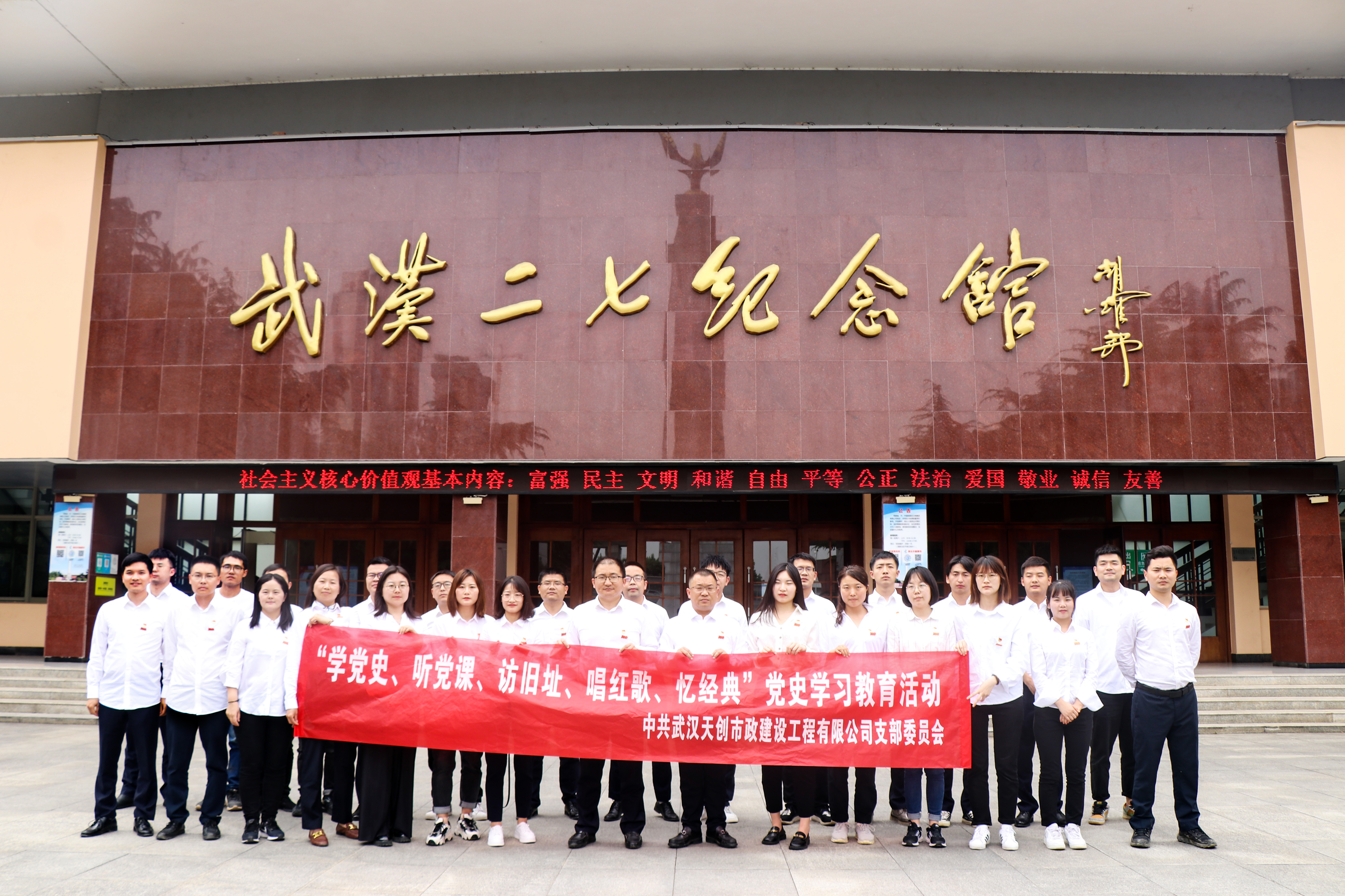 午夜无码伦费影视在线观看果冻