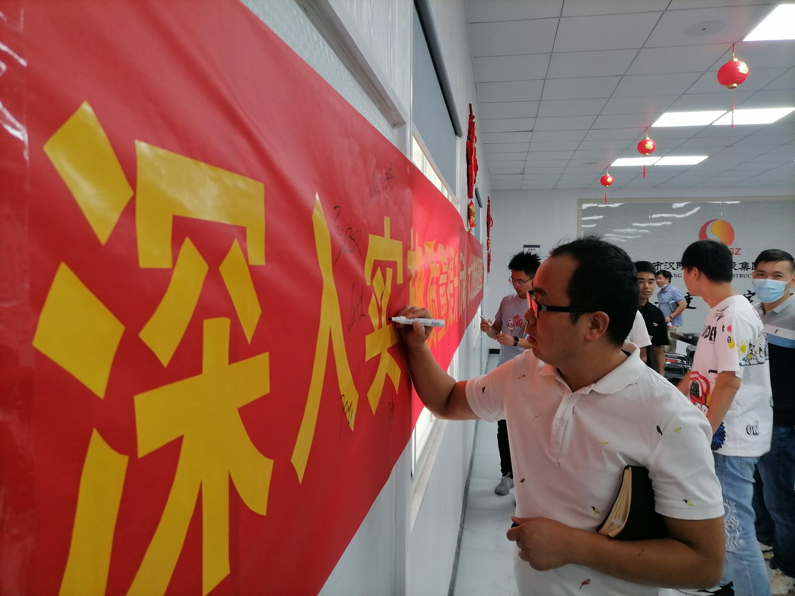 午夜无码伦费影视在线观看果冻