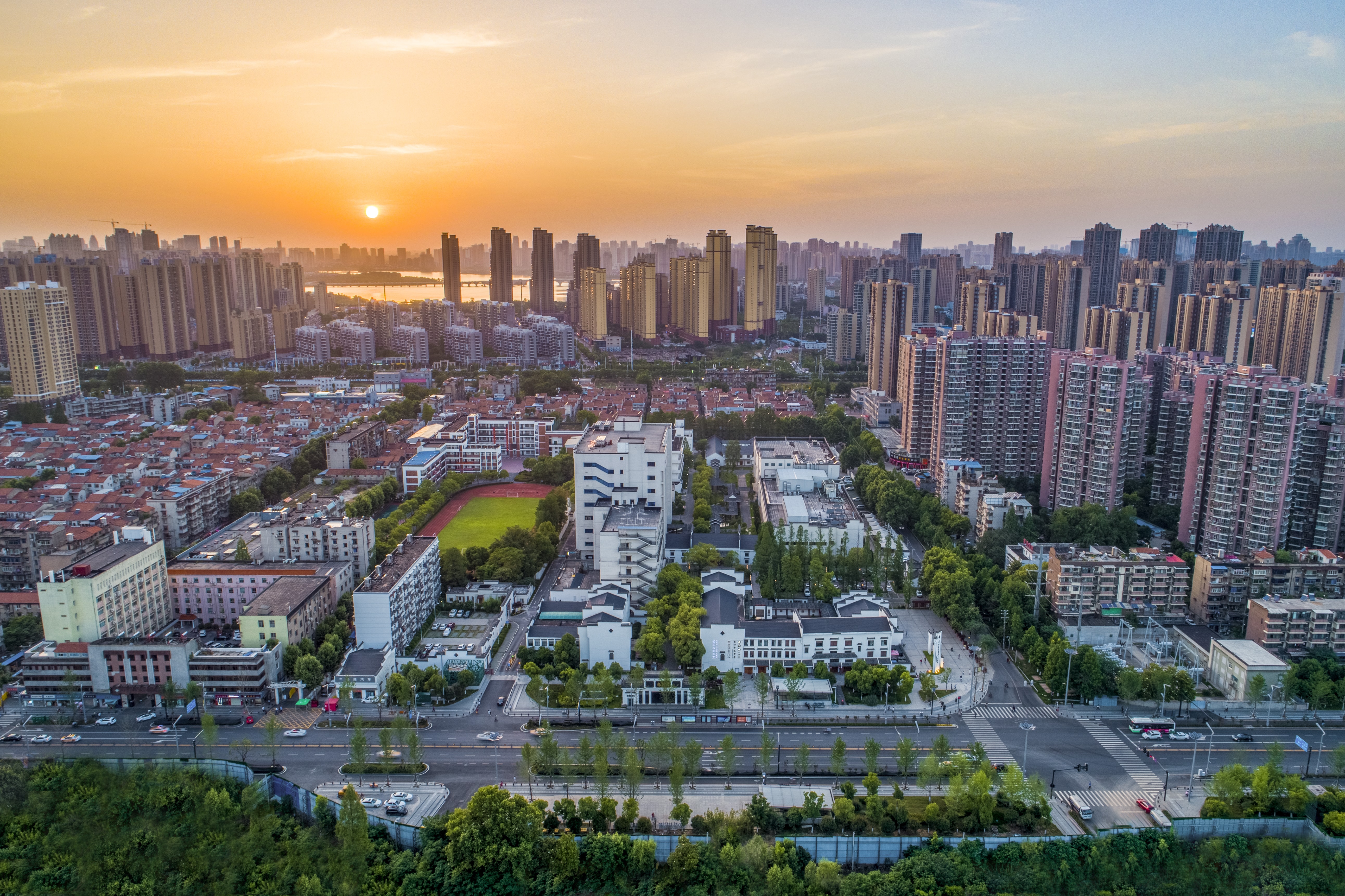 午夜无码伦费影视在线观看果冻