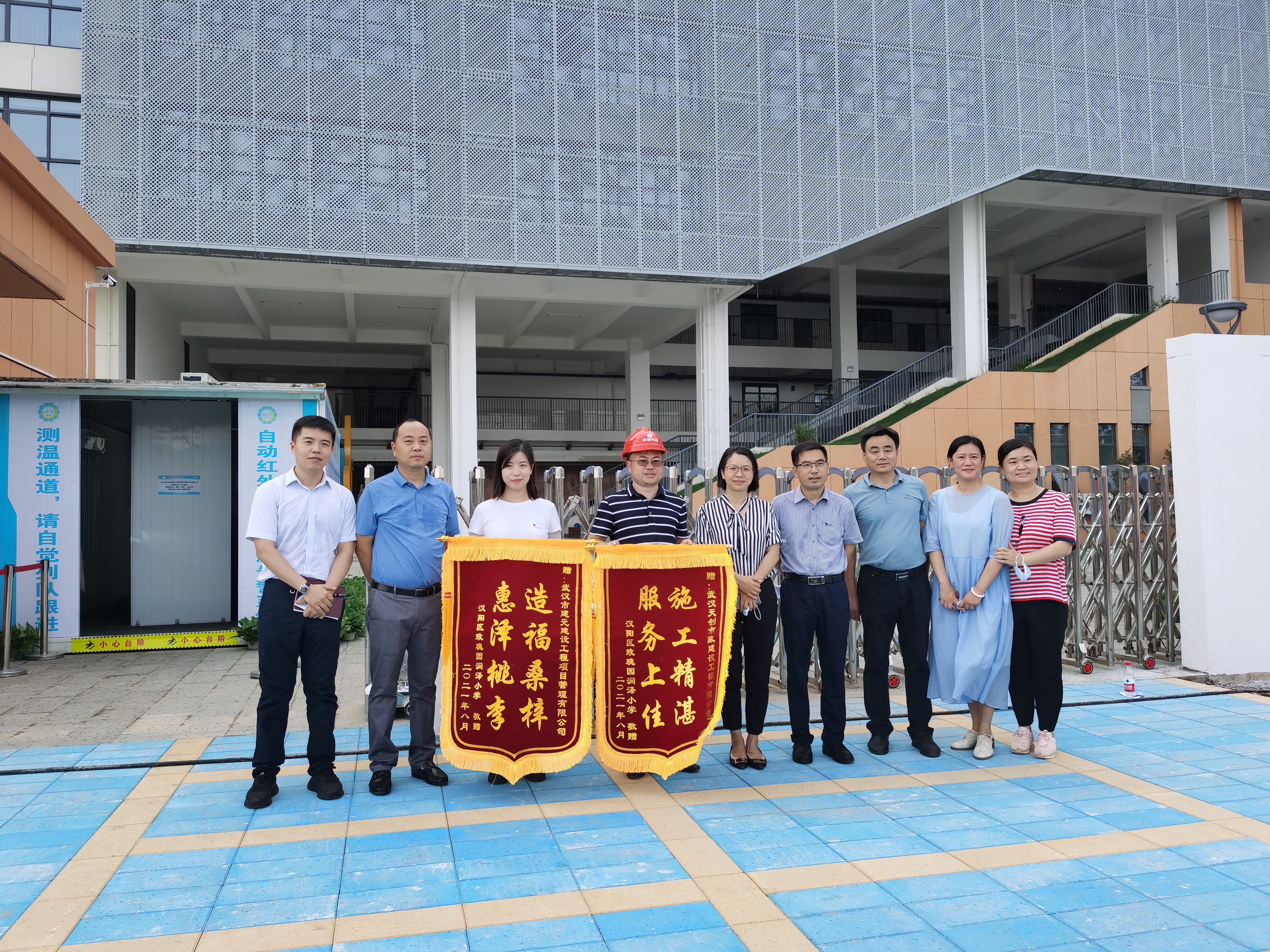 午夜无码伦费影视在线观看果冻