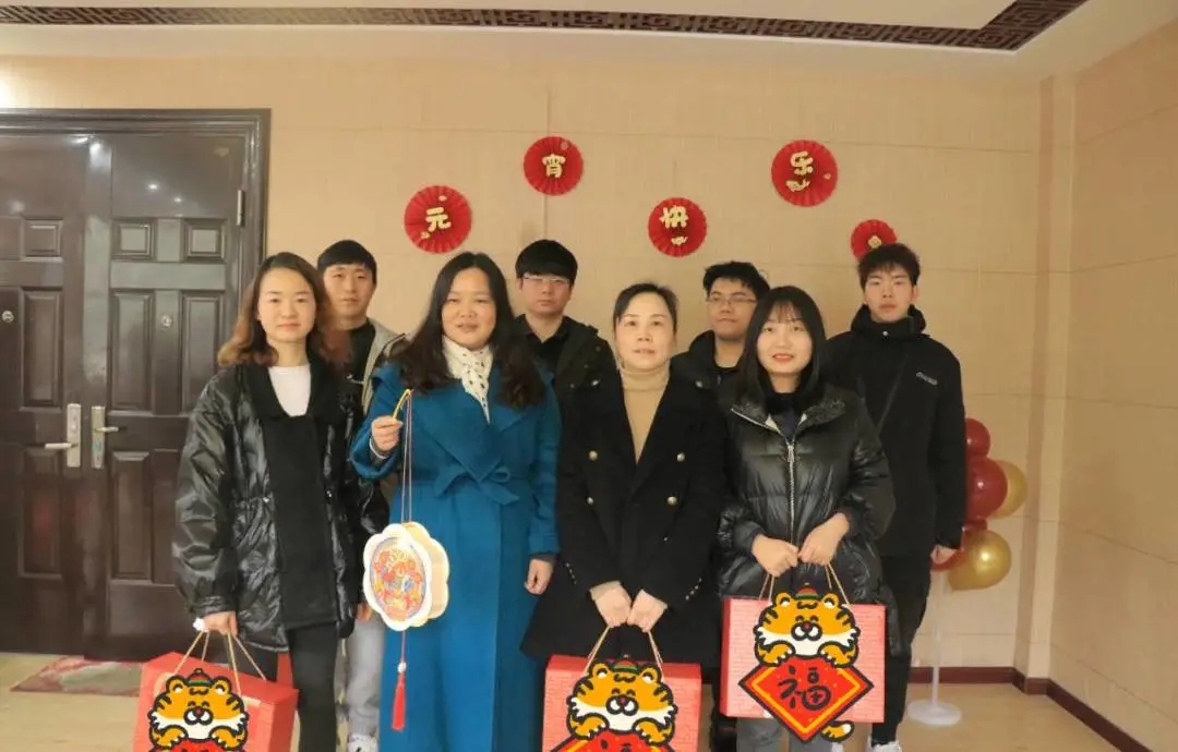 午夜无码伦费影视在线观看果冻