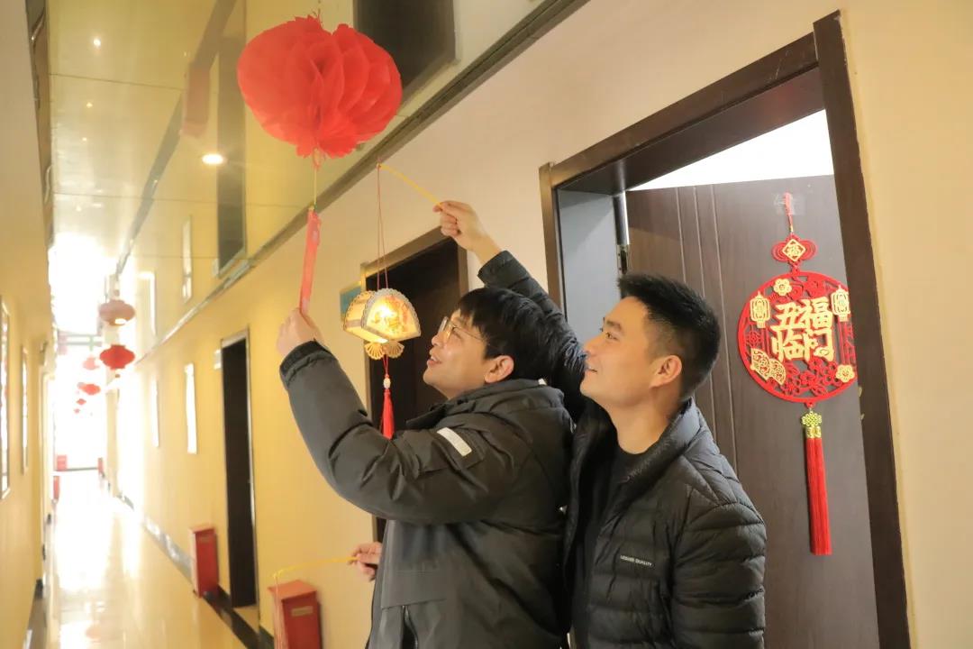 午夜无码伦费影视在线观看果冻