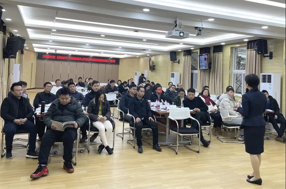 午夜无码伦费影视在线观看果冻