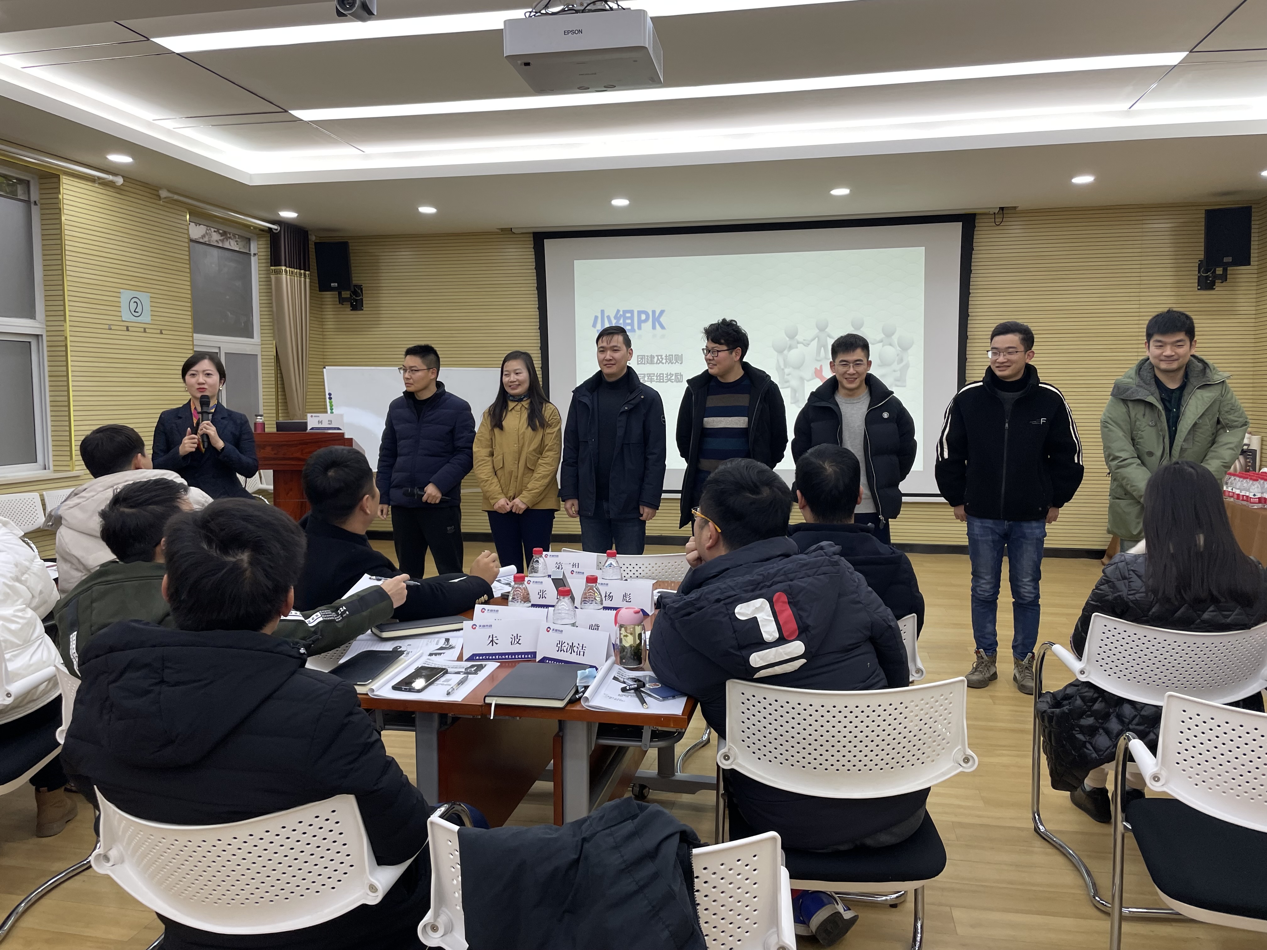 午夜无码伦费影视在线观看果冻