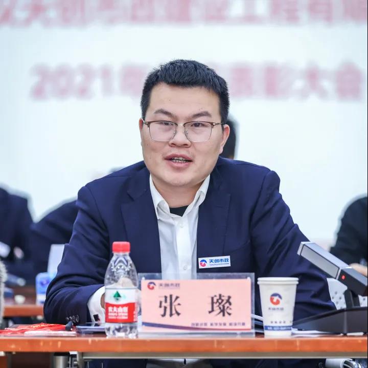 午夜无码伦费影视在线观看果冻