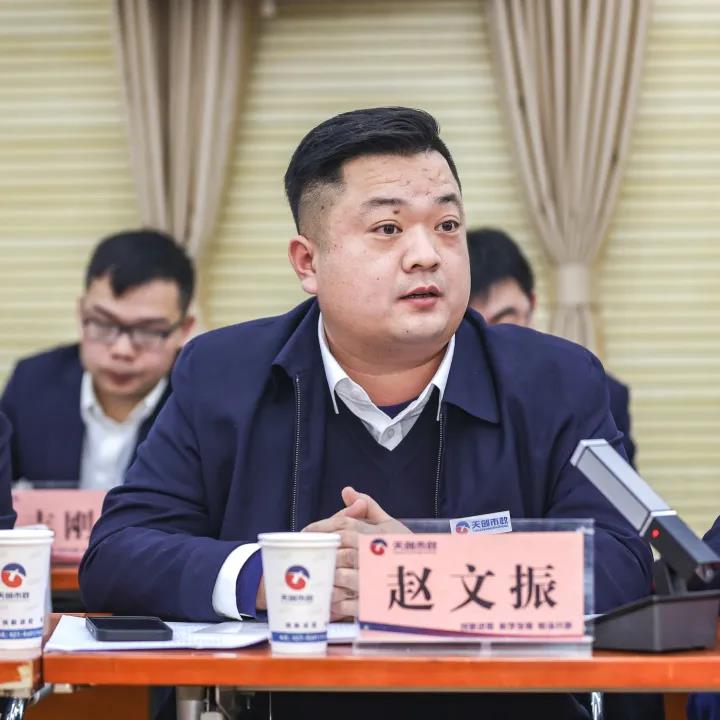 午夜无码伦费影视在线观看果冻