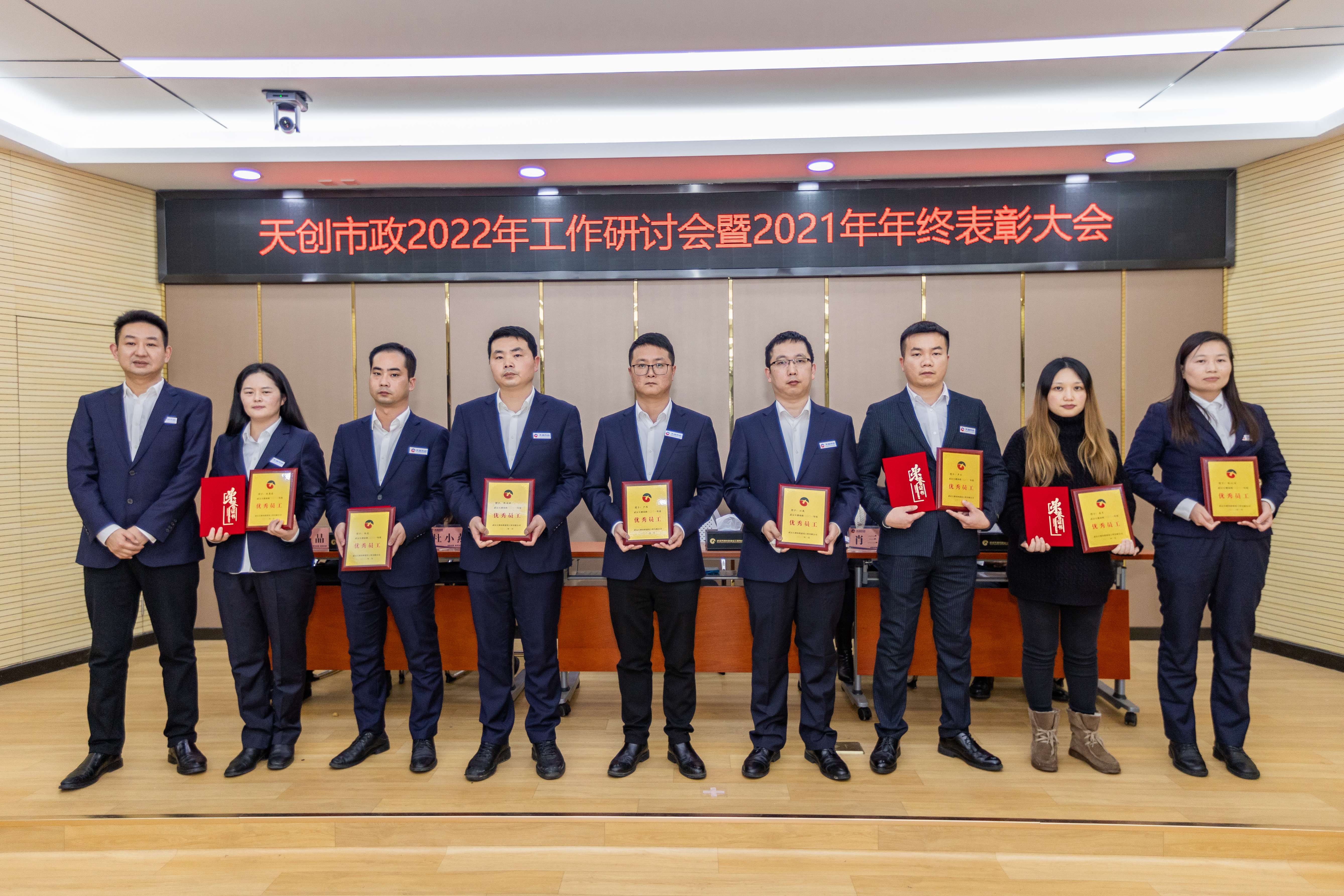 午夜无码伦费影视在线观看果冻