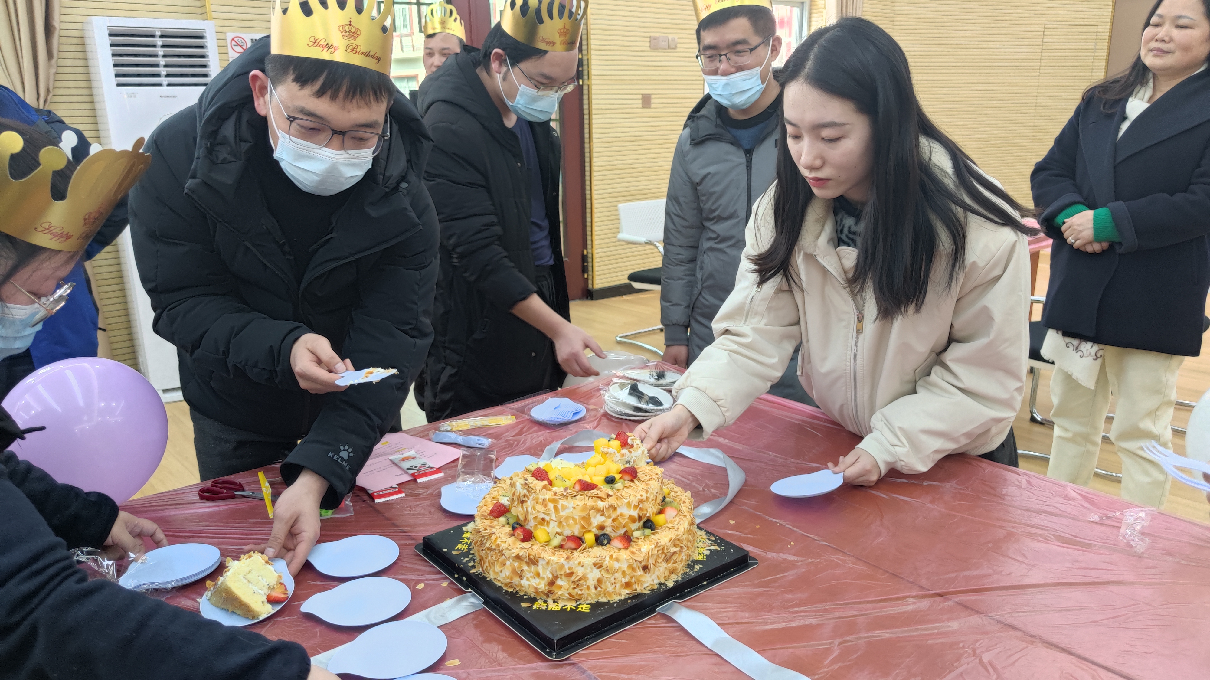 午夜无码伦费影视在线观看果冻