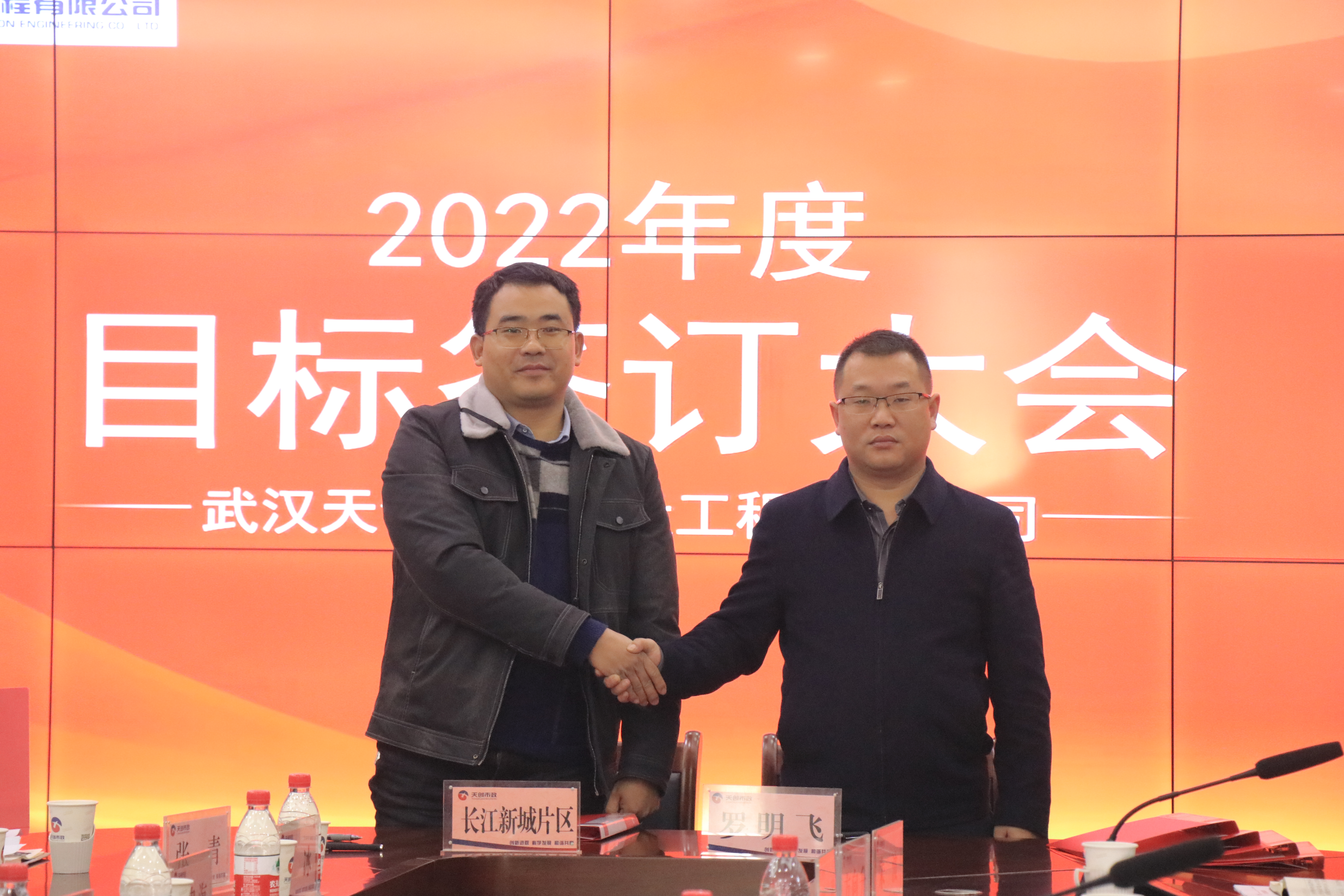 午夜无码伦费影视在线观看果冻