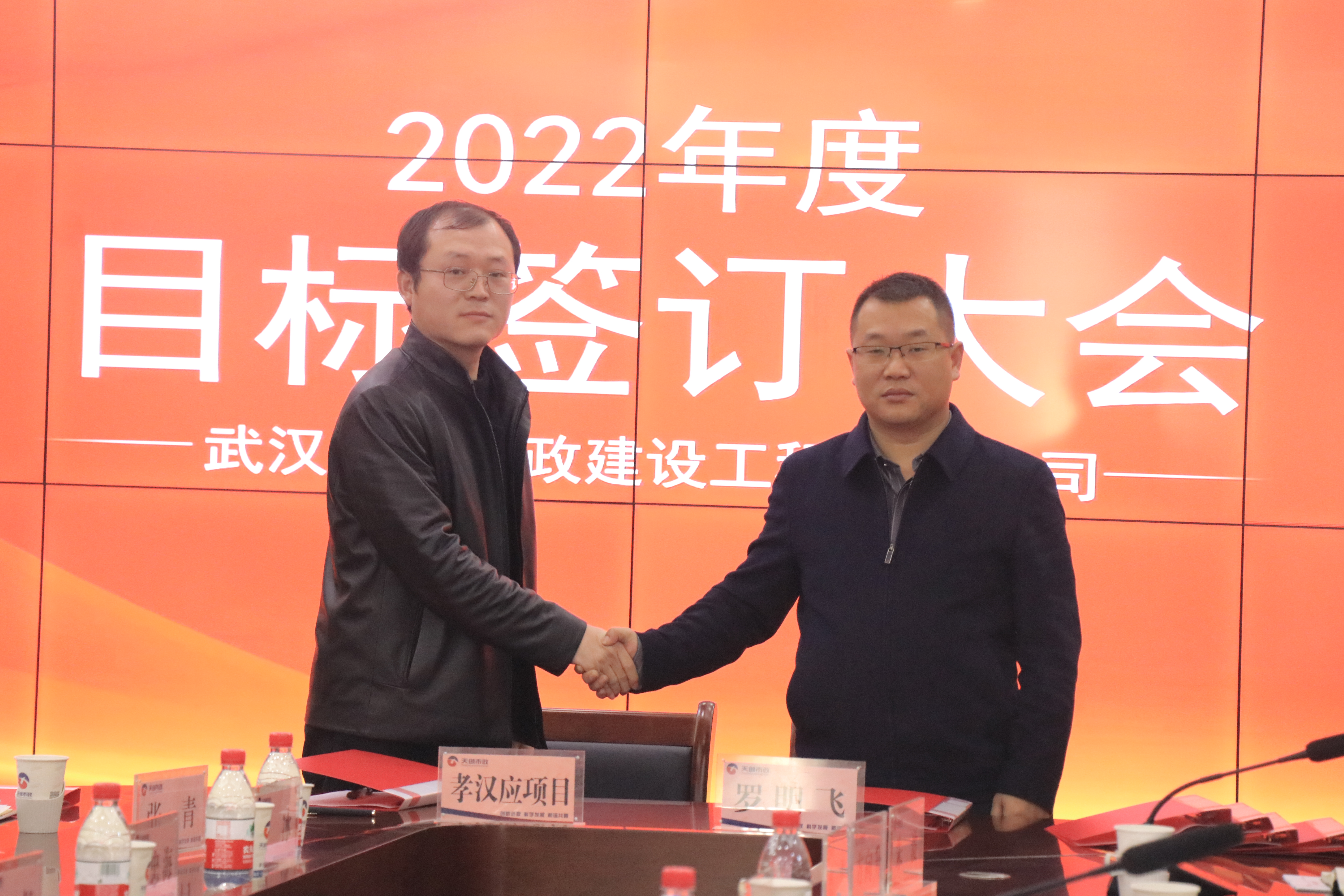 午夜无码伦费影视在线观看果冻