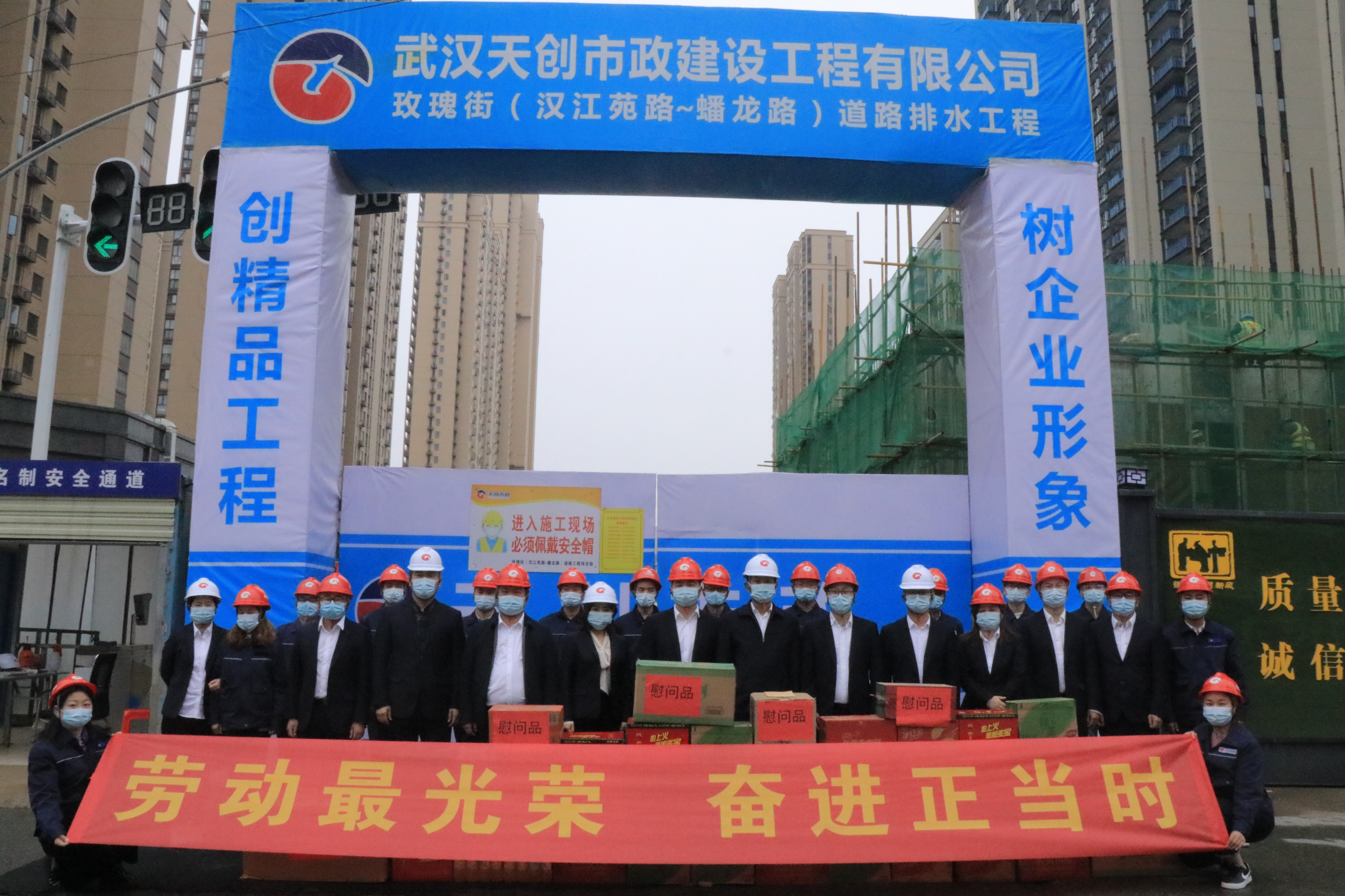 午夜无码伦费影视在线观看果冻