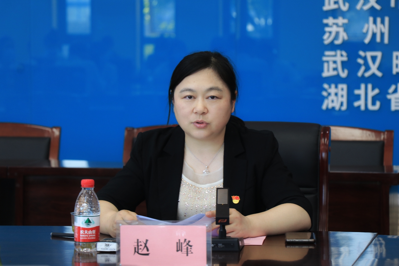 午夜无码伦费影视在线观看果冻