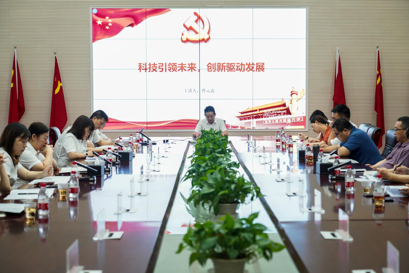 午夜无码伦费影视在线观看果冻