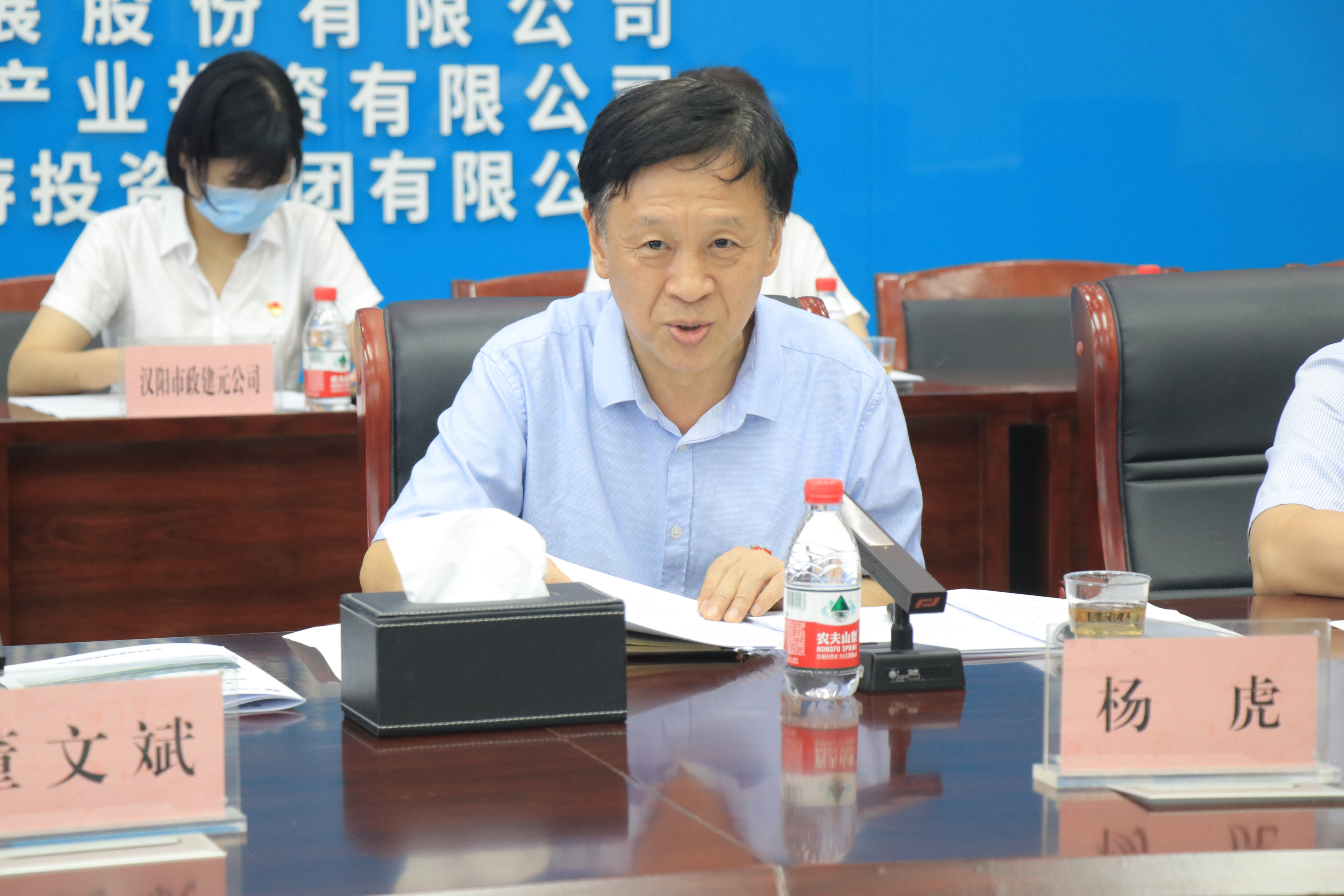 午夜无码伦费影视在线观看果冻