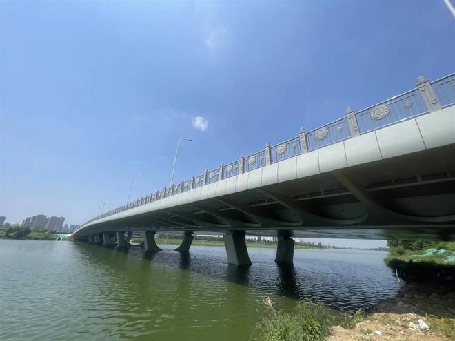 午夜无码伦费影视在线观看果冻