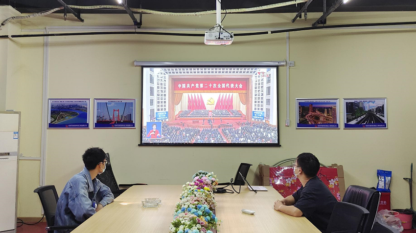 午夜无码伦费影视在线观看果冻