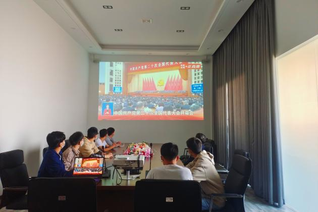 午夜无码伦费影视在线观看果冻