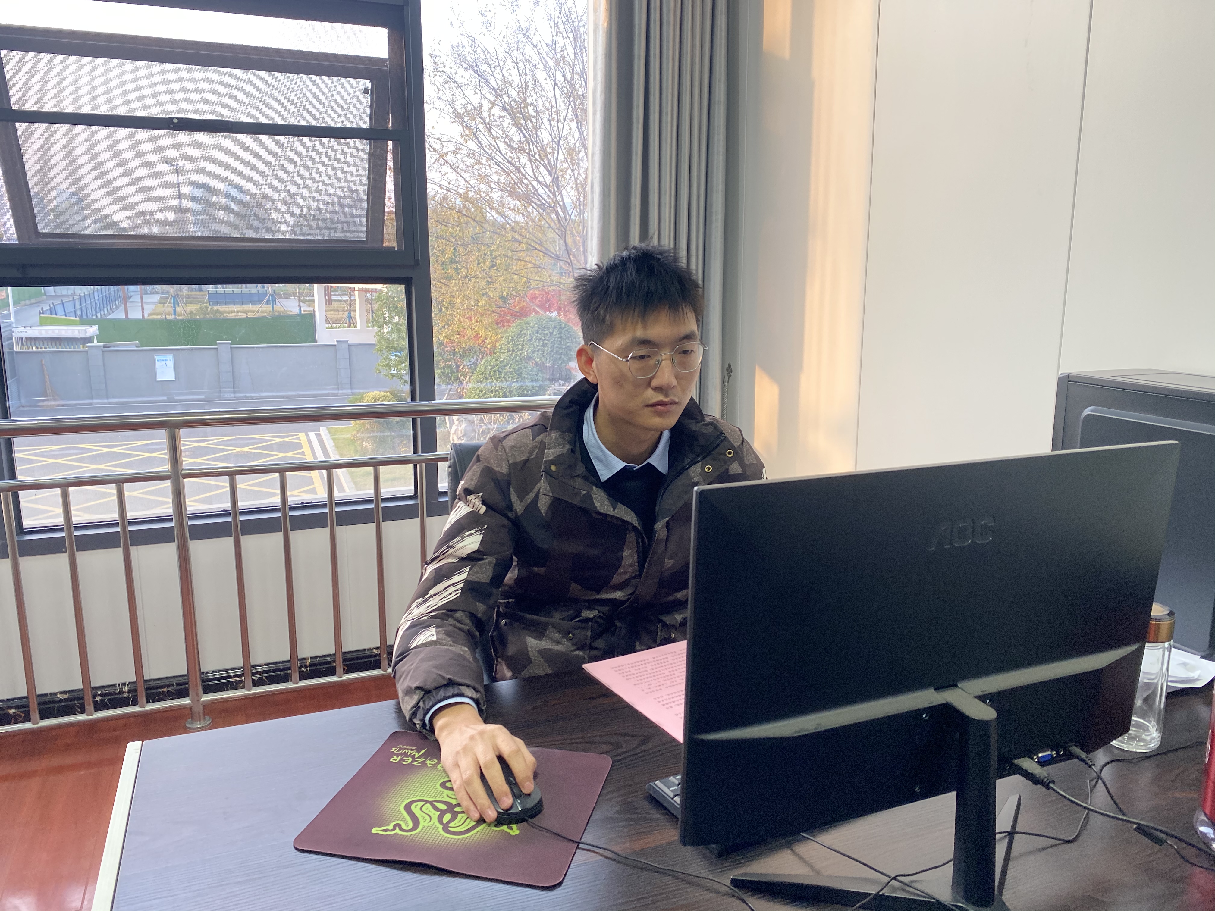 午夜无码伦费影视在线观看果冻