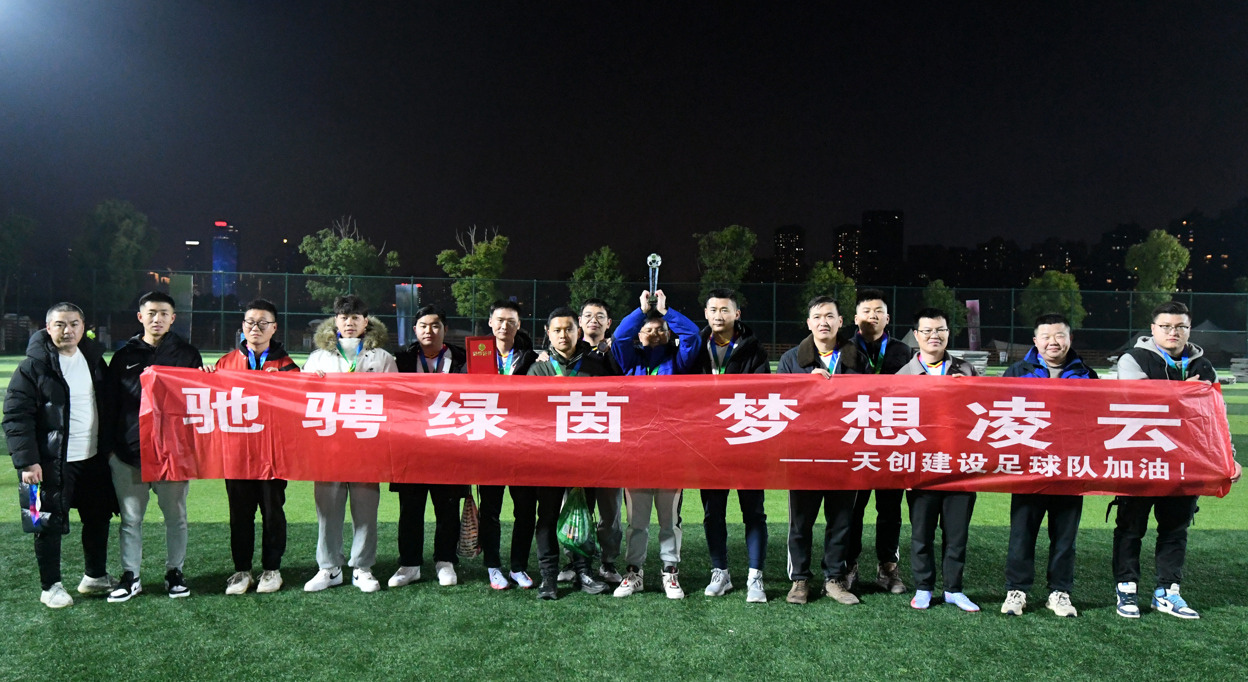 午夜无码伦费影视在线观看果冻