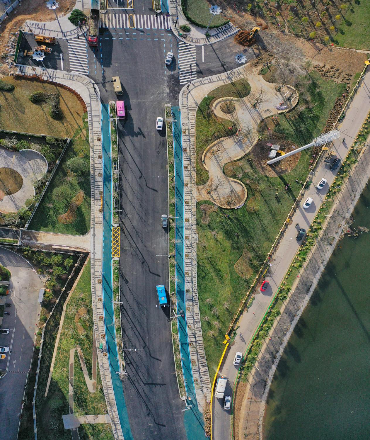 午夜无码伦费影视在线观看果冻