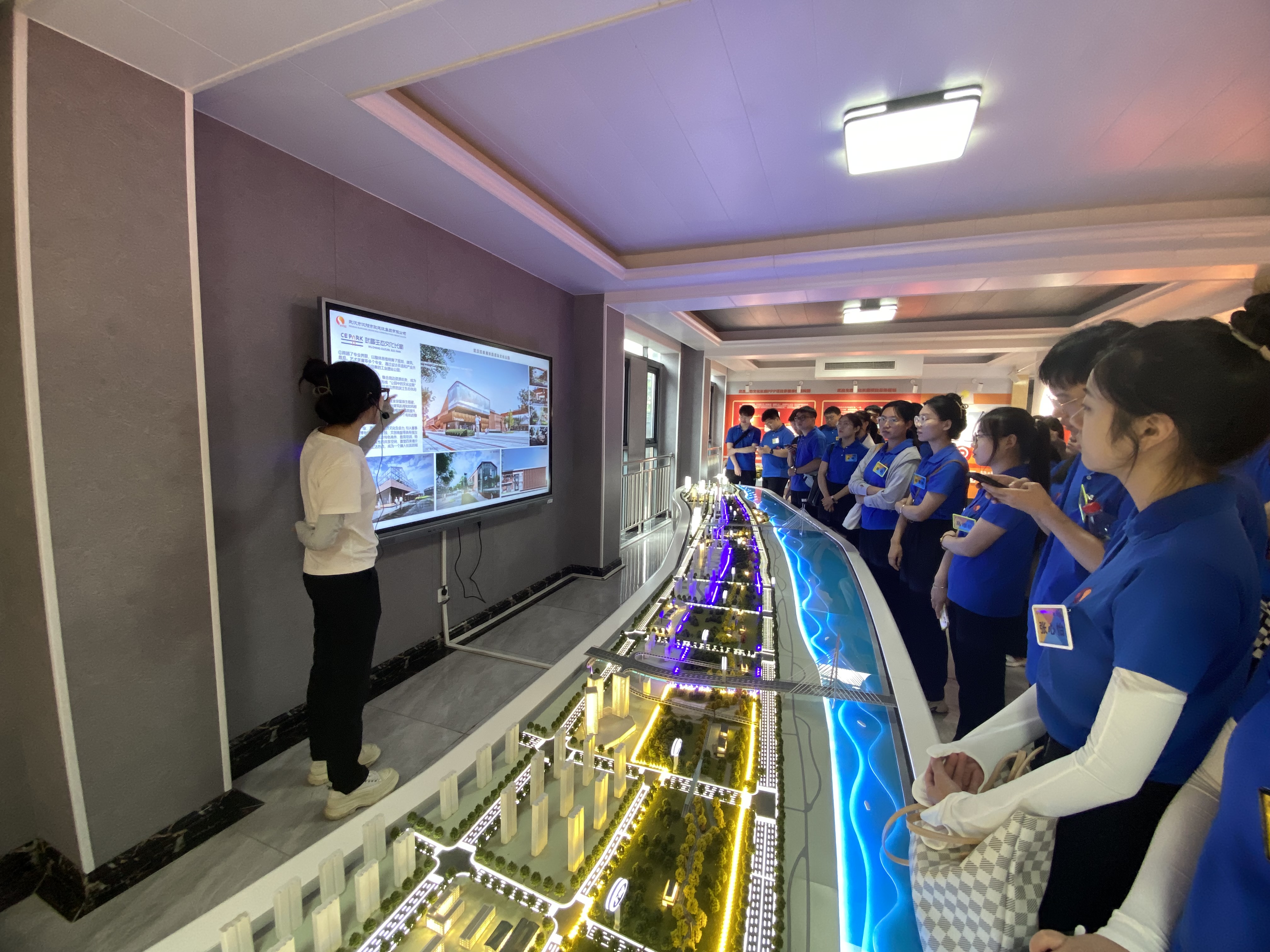 午夜无码伦费影视在线观看果冻