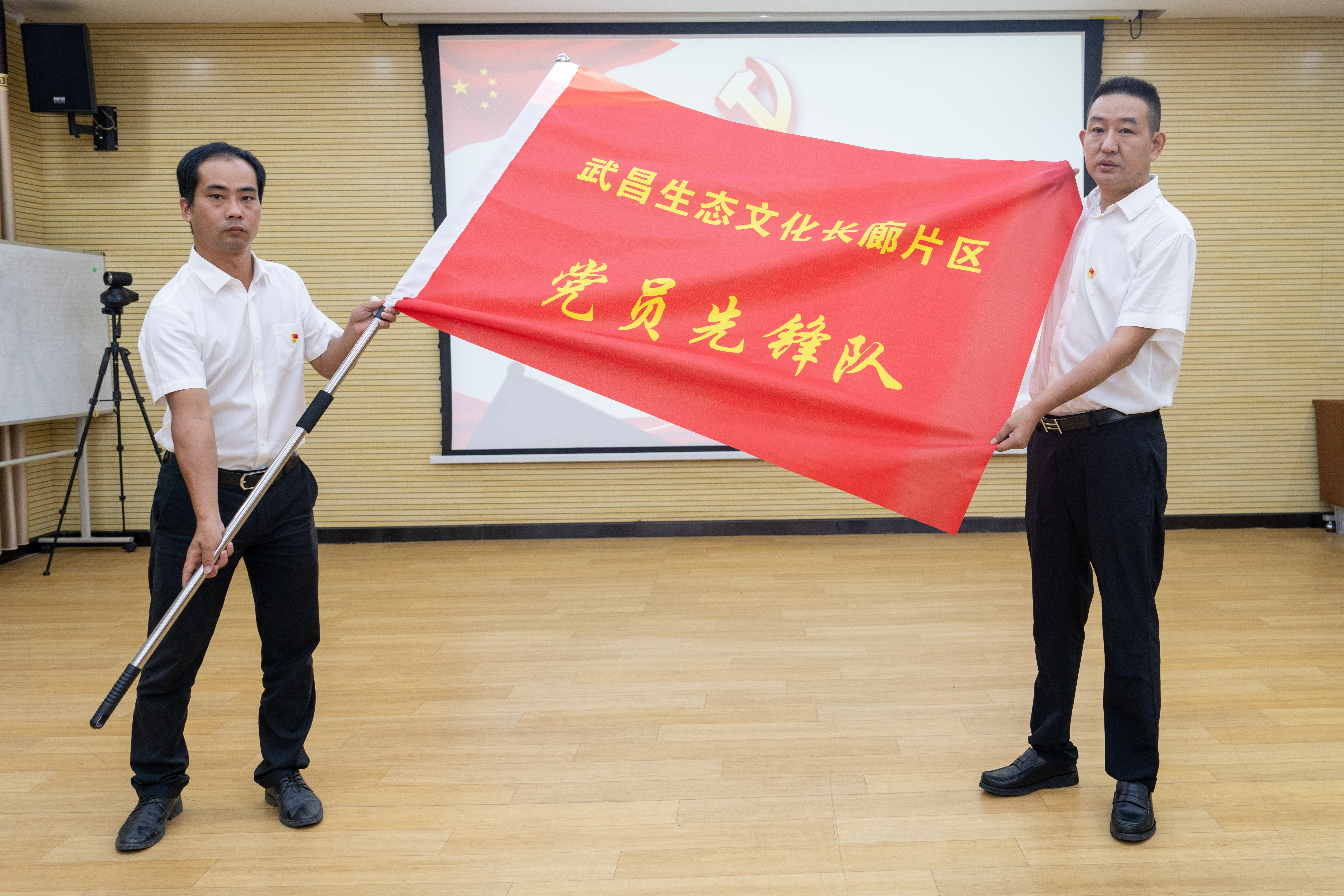 午夜无码伦费影视在线观看果冻