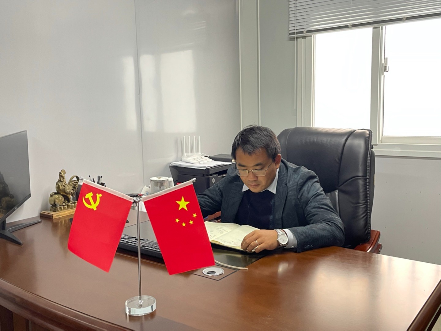 午夜无码伦费影视在线观看果冻