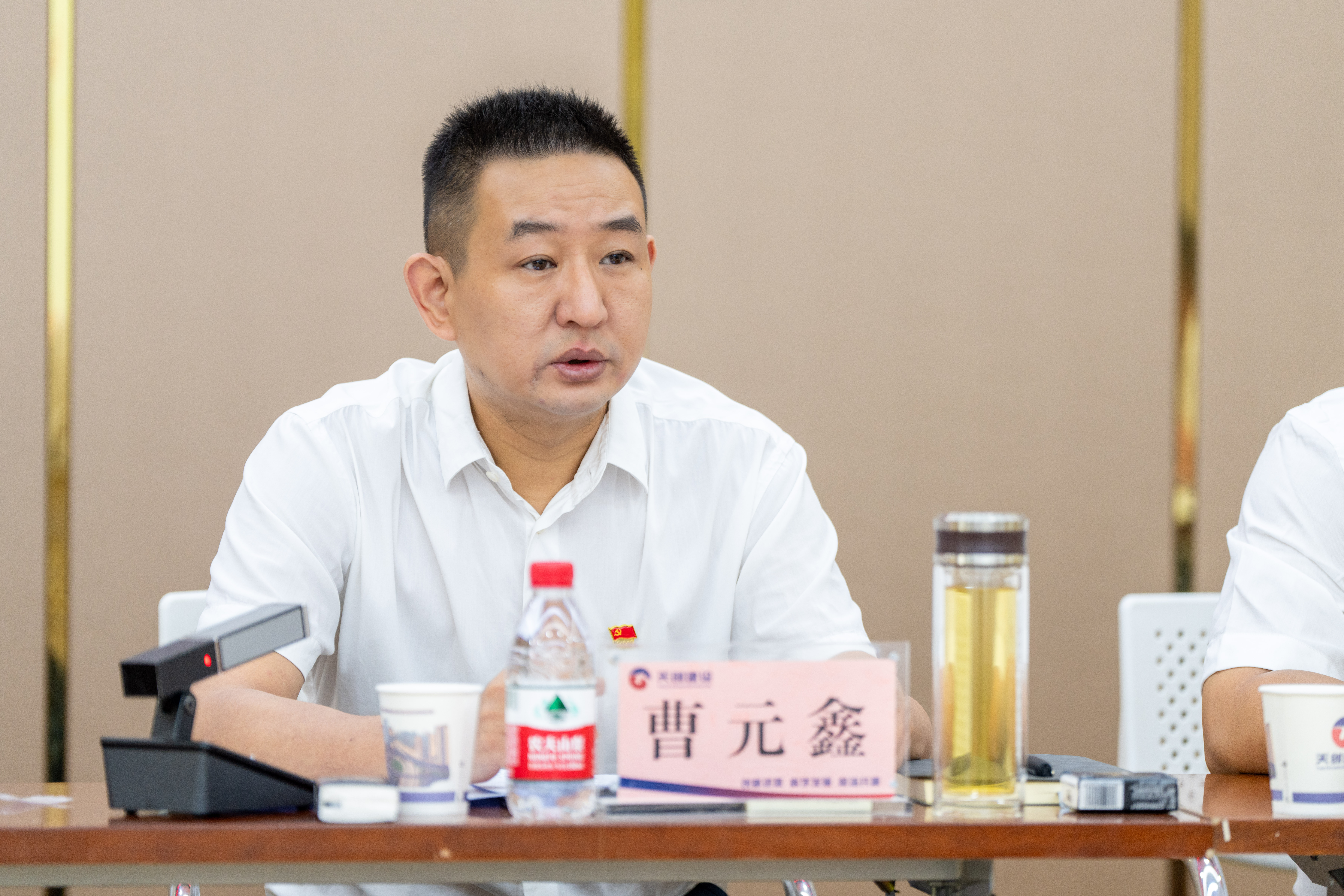 午夜无码伦费影视在线观看果冻