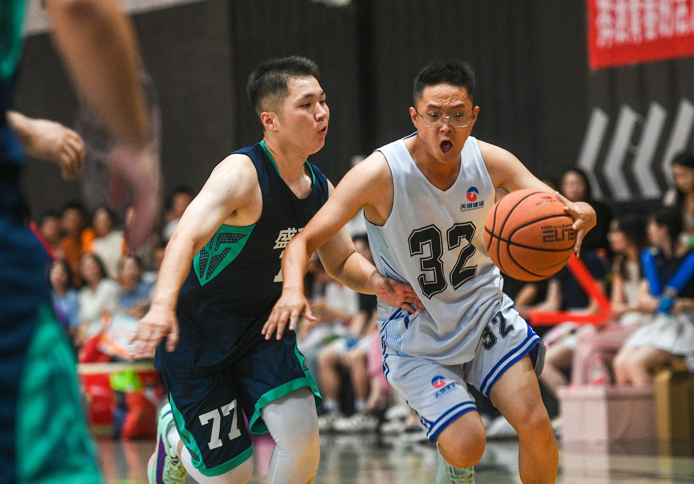 午夜无码伦费影视在线观看果冻