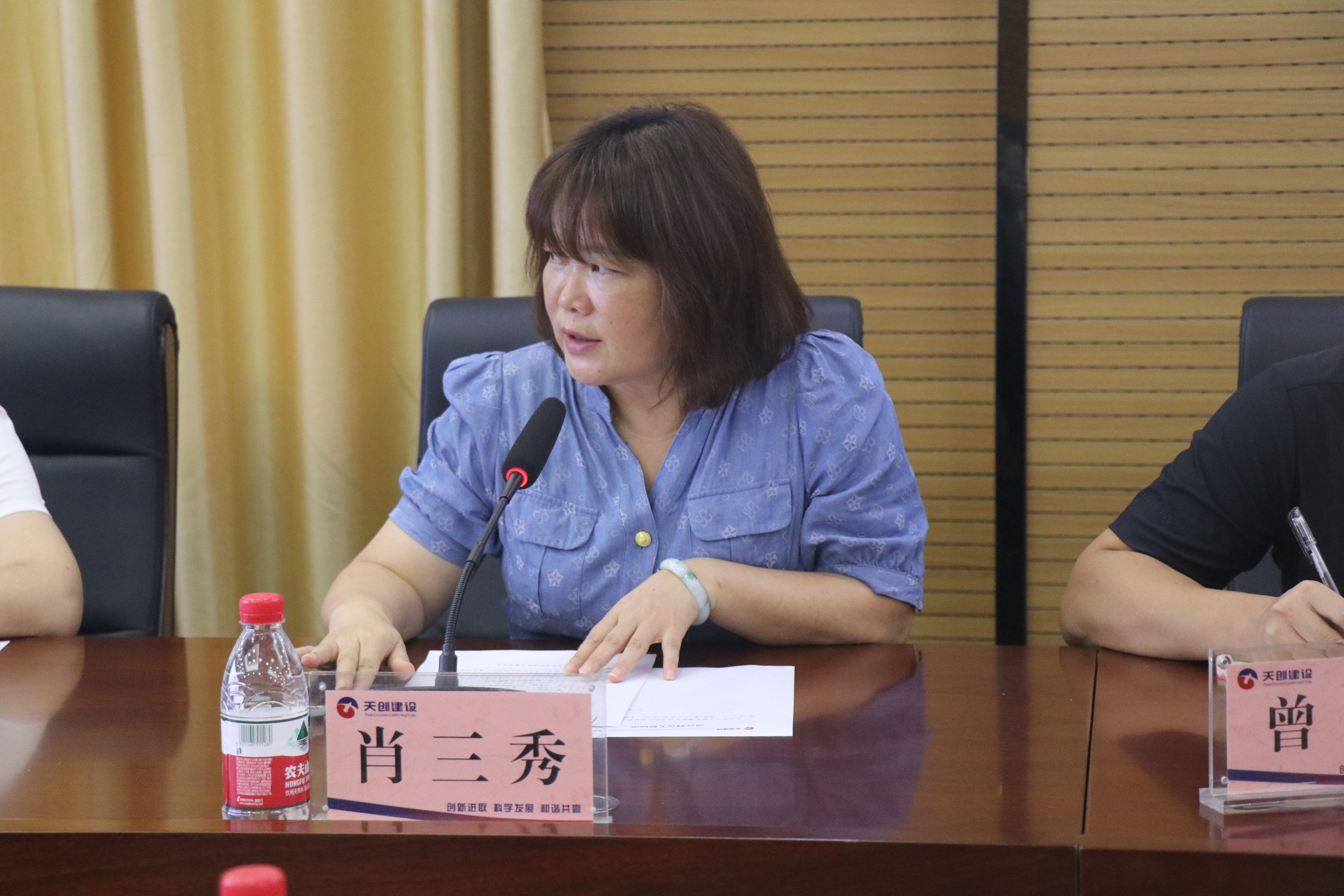 午夜无码伦费影视在线观看果冻