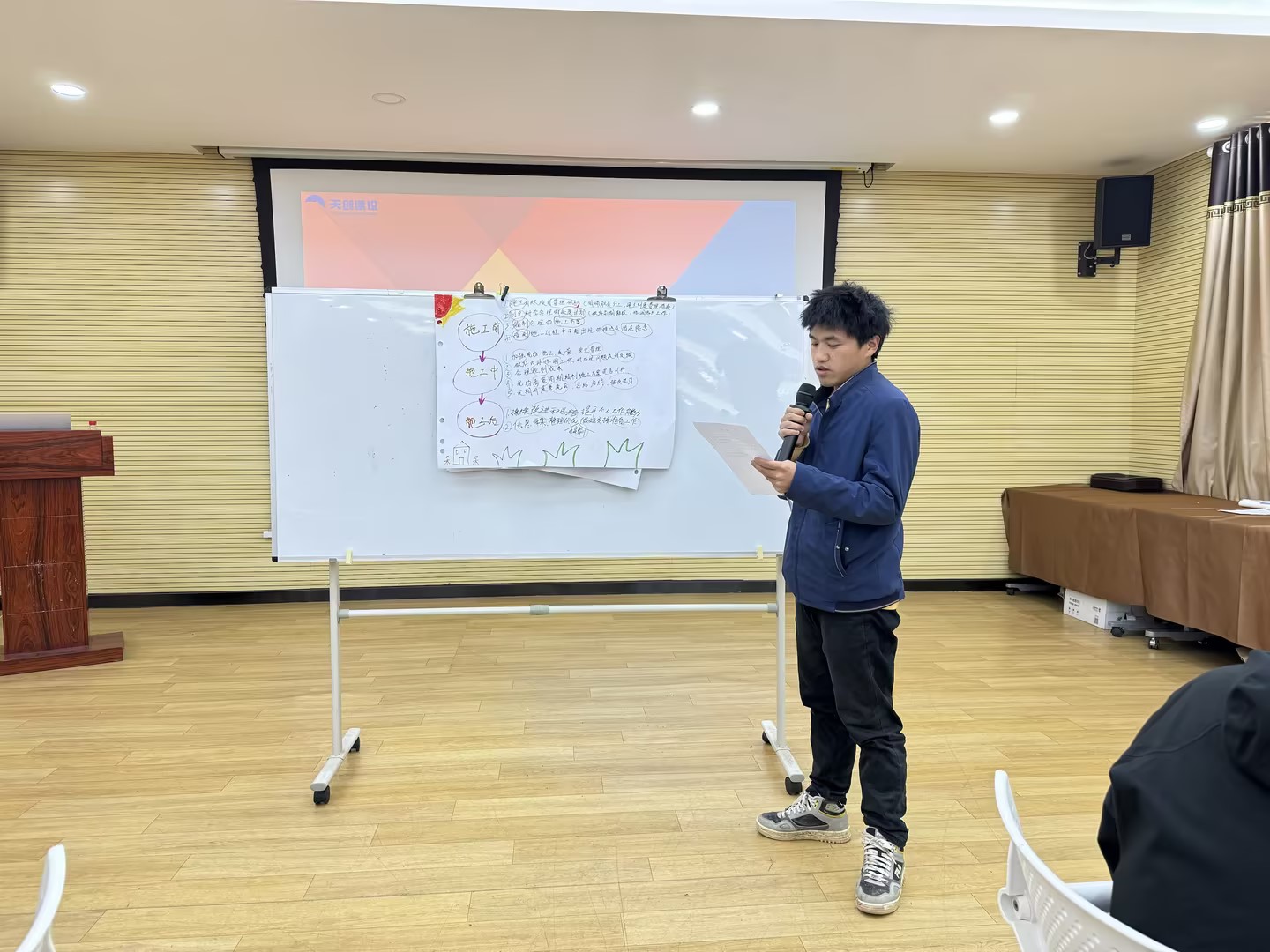 午夜无码伦费影视在线观看果冻